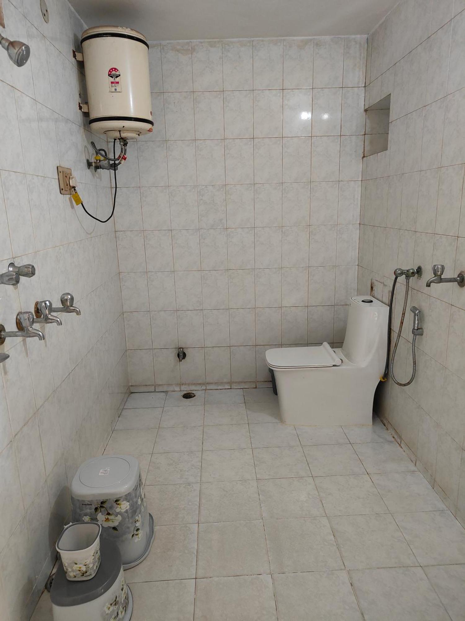 Apartment Shantiniketan 2 Bhk In Ayodhya