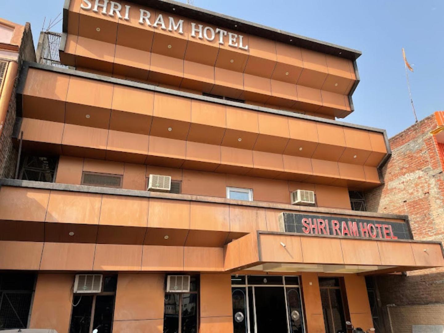 Hotel Shri Ram 2*