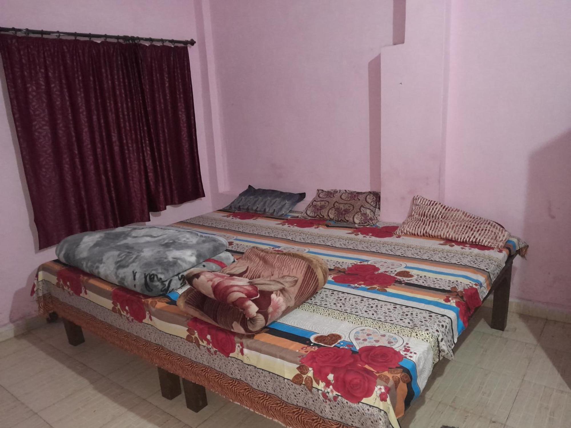 Ram Priya Kunj Atithi Niketan * Ayodhya
