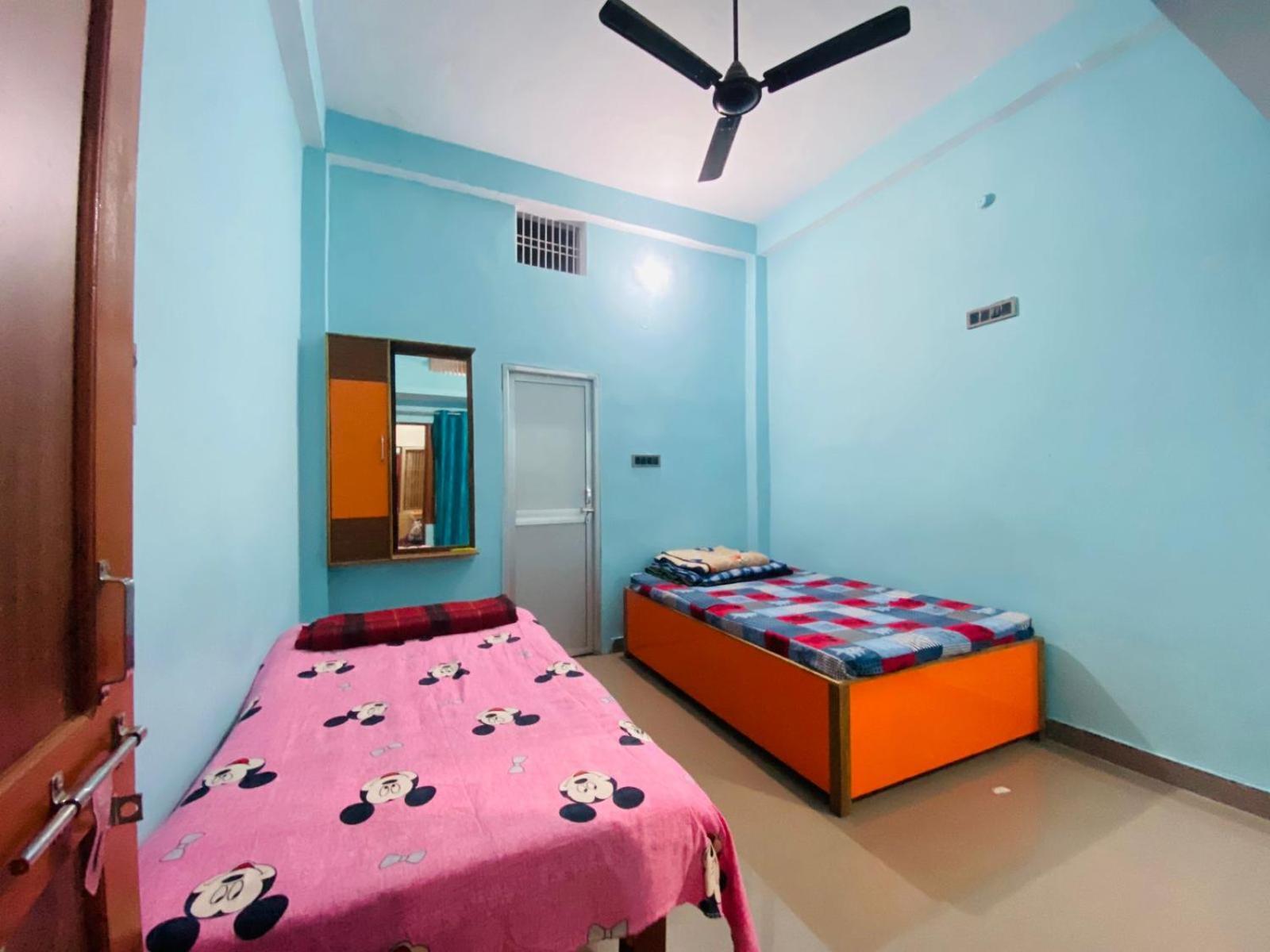The Narayan Bhawan , Ramanuj Ashram ,haridas Nagar ,ramkot Ji Guest house *