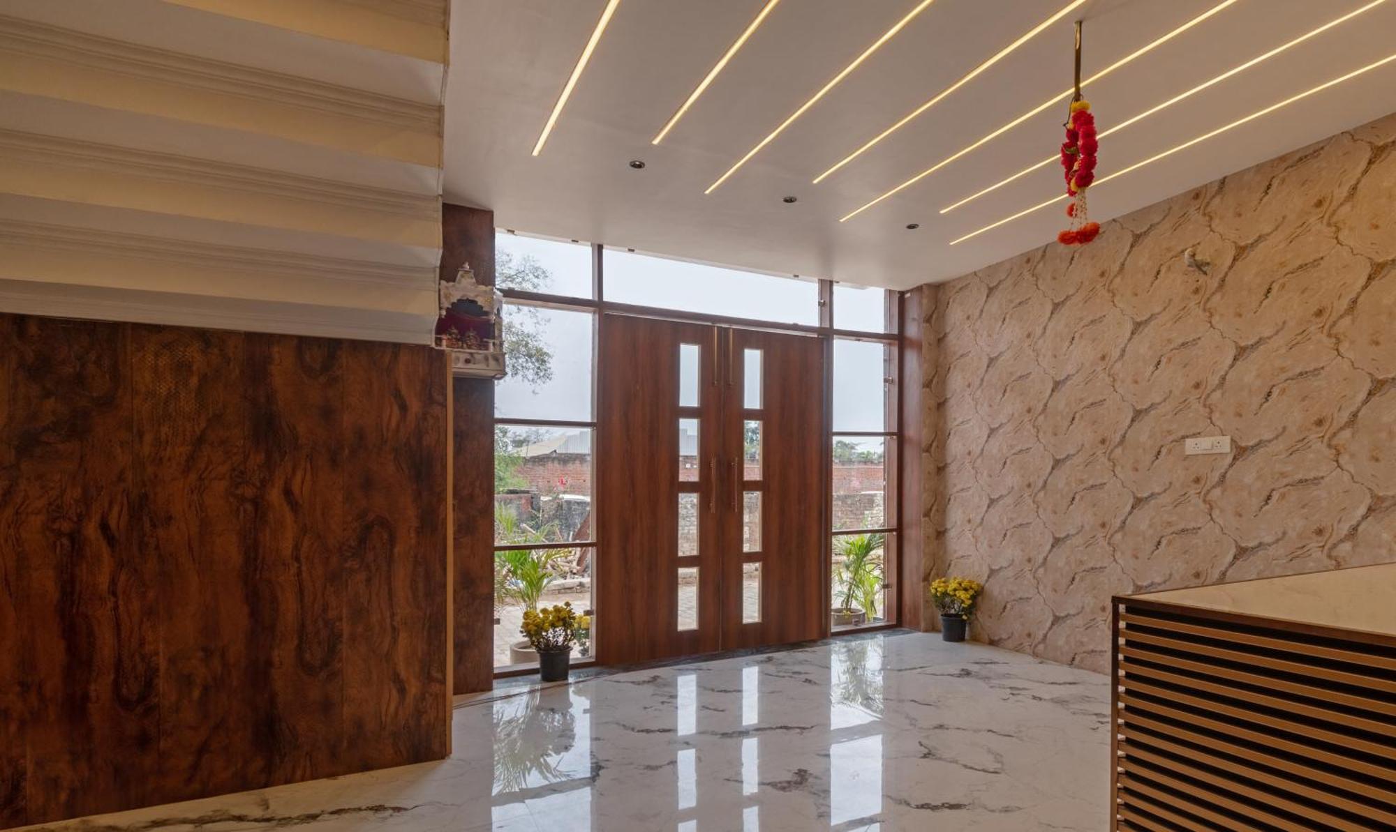 Treebo Heaven Grand Hotel 3*
