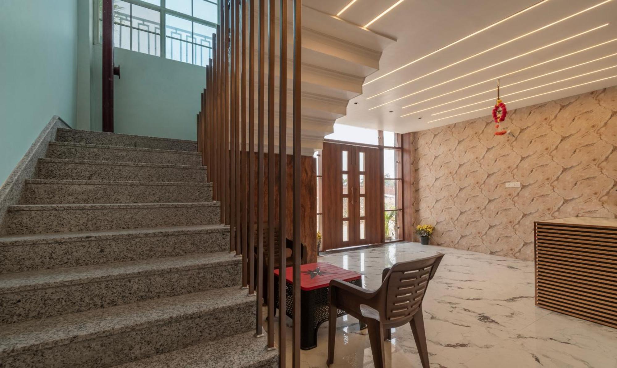 Hotel Treebo Heaven Grand Ayodhya