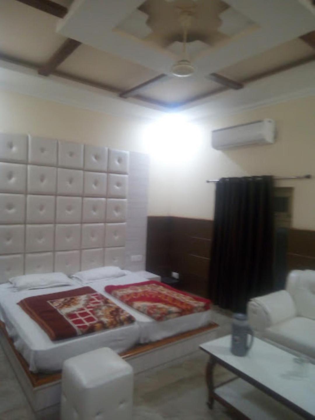 Hotel Shri Ram