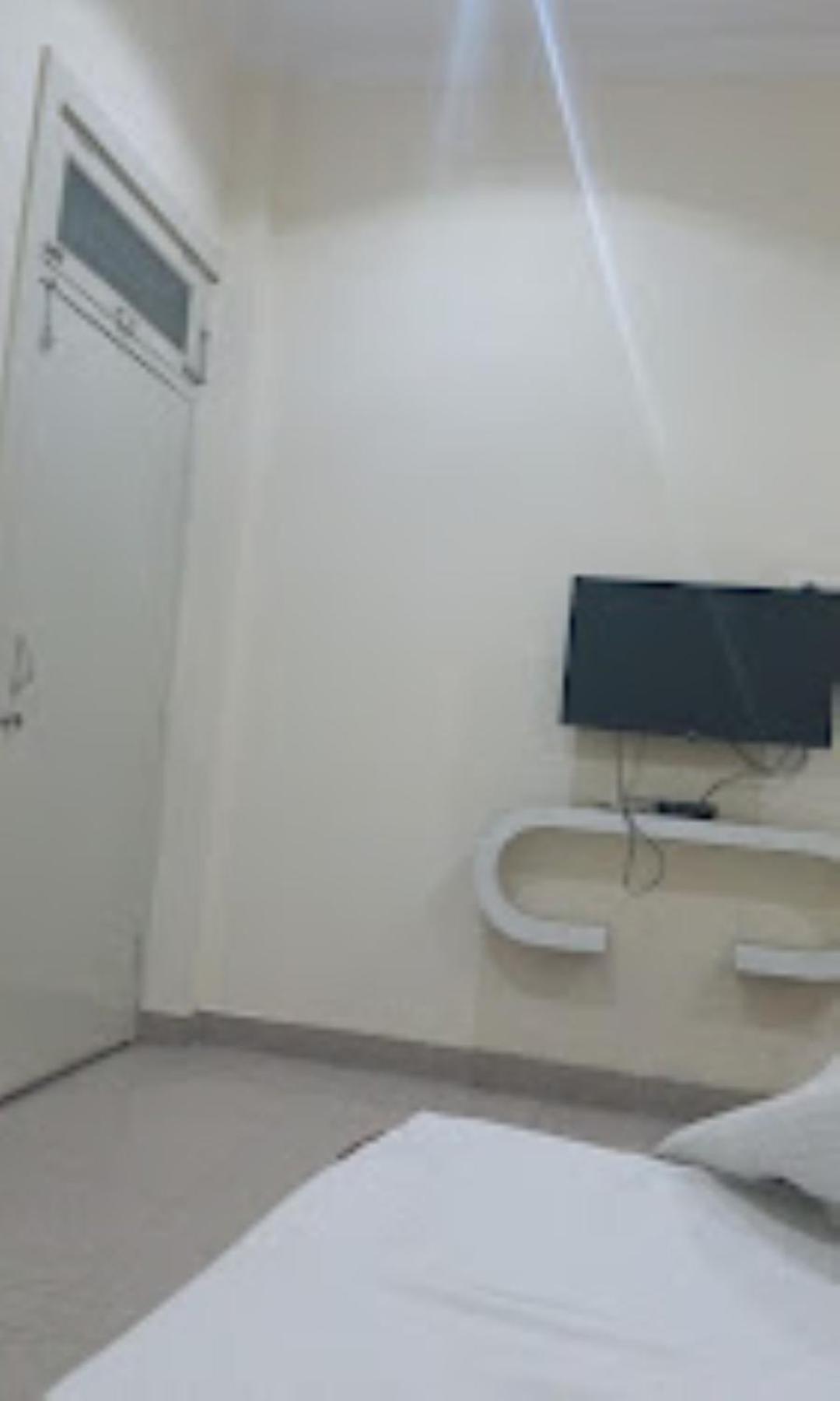 Shri Ram Hotel Ayodhya