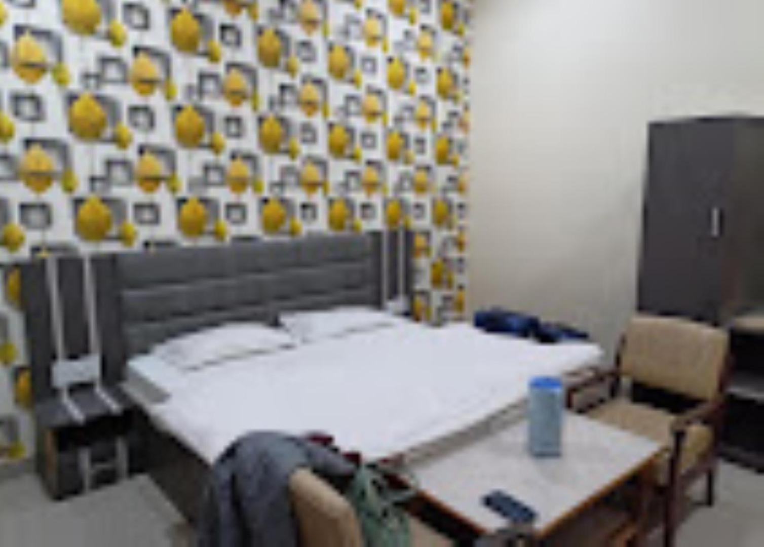 Hotel Shri Ram Ayodhya
