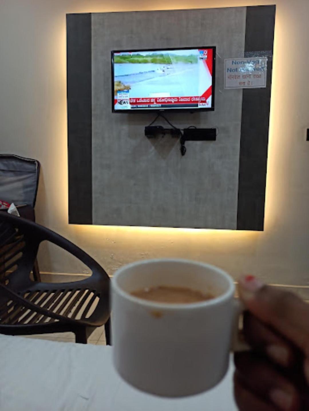 Guru Dev Palace & Lawn,ayodhya Hotel
