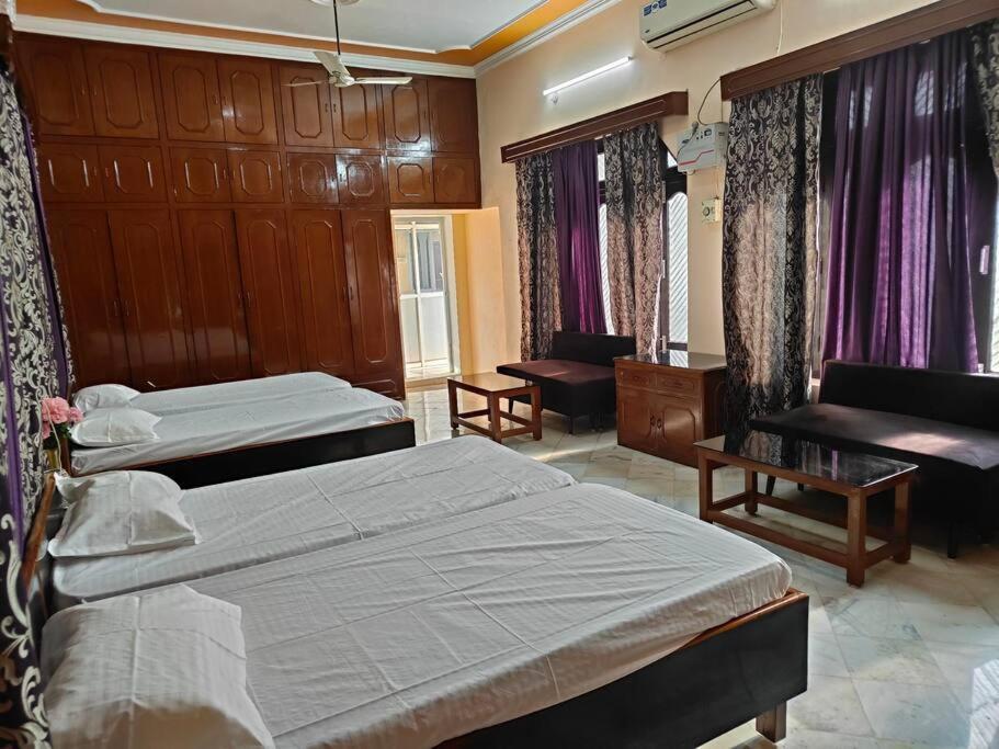 Shantiniketan - Comfortable In *