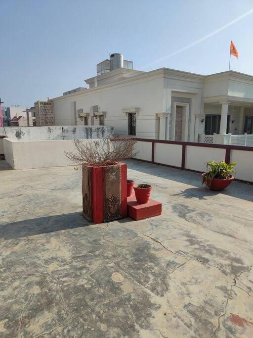 Shantiniketan - Comfortable In *