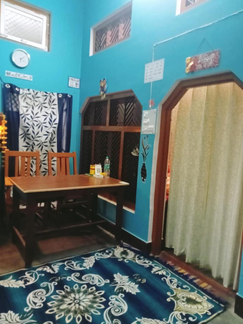 Hari Suman Paying * Ayodhya