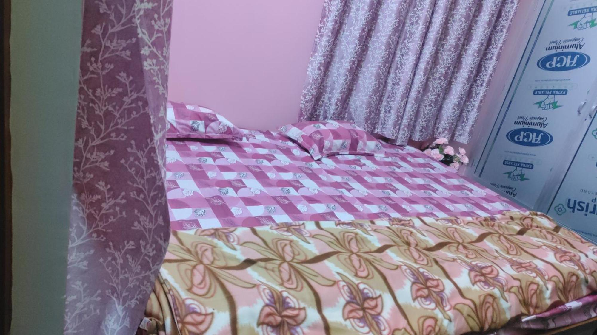 Hari Suman Paying Guest house *