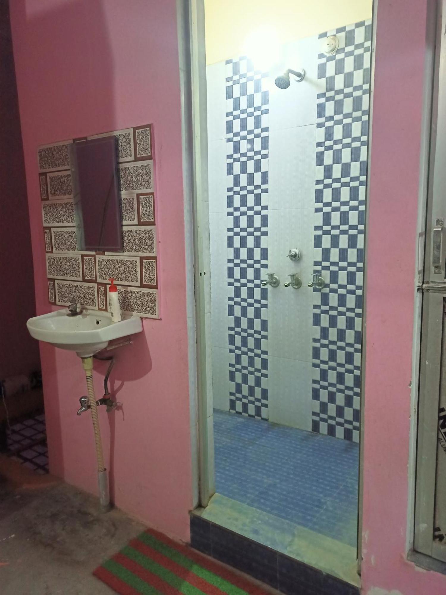 Girija Shail Bhavan * Ayodhya