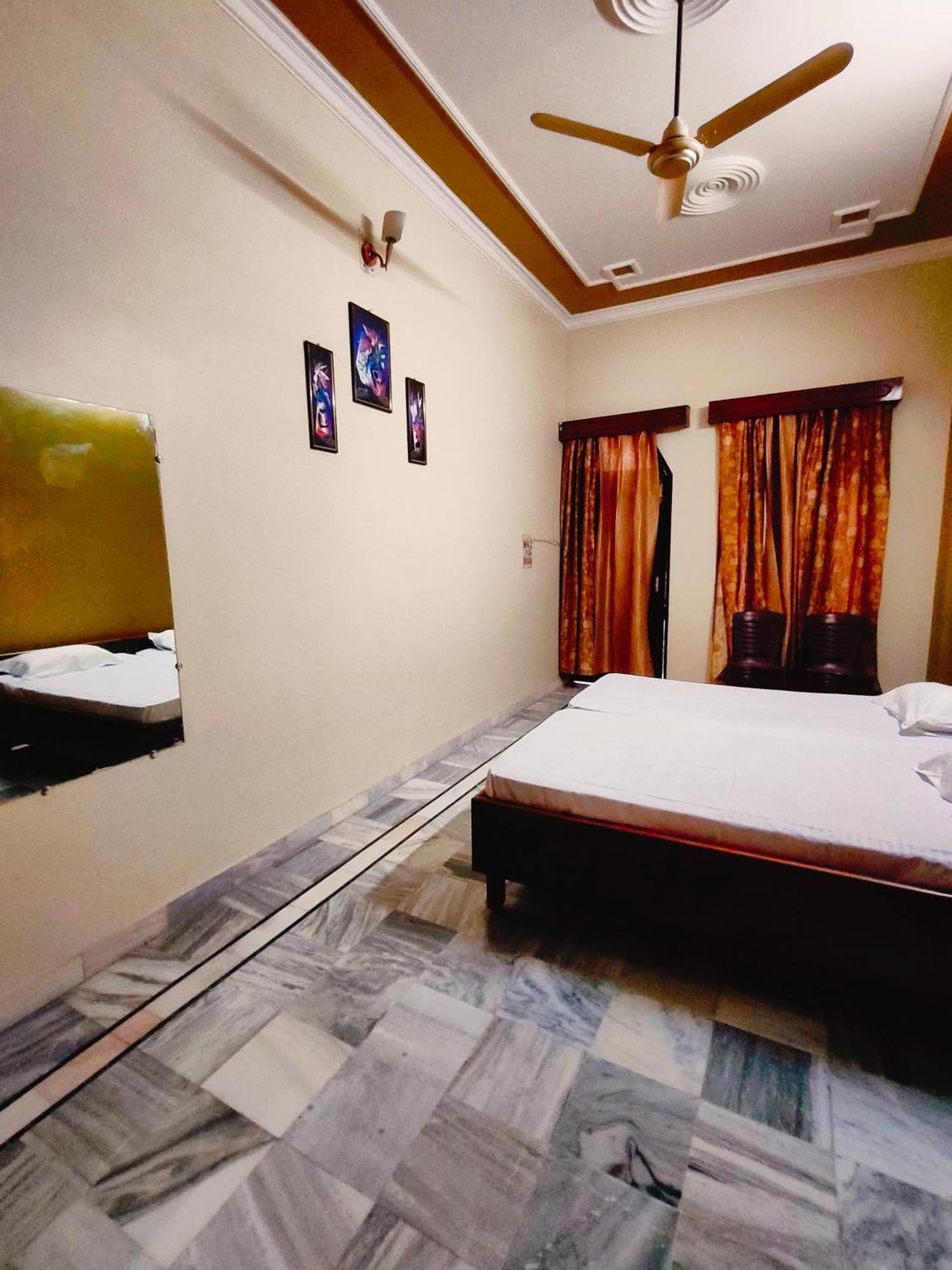 Shantiniketan - Comfortable In Apartment *