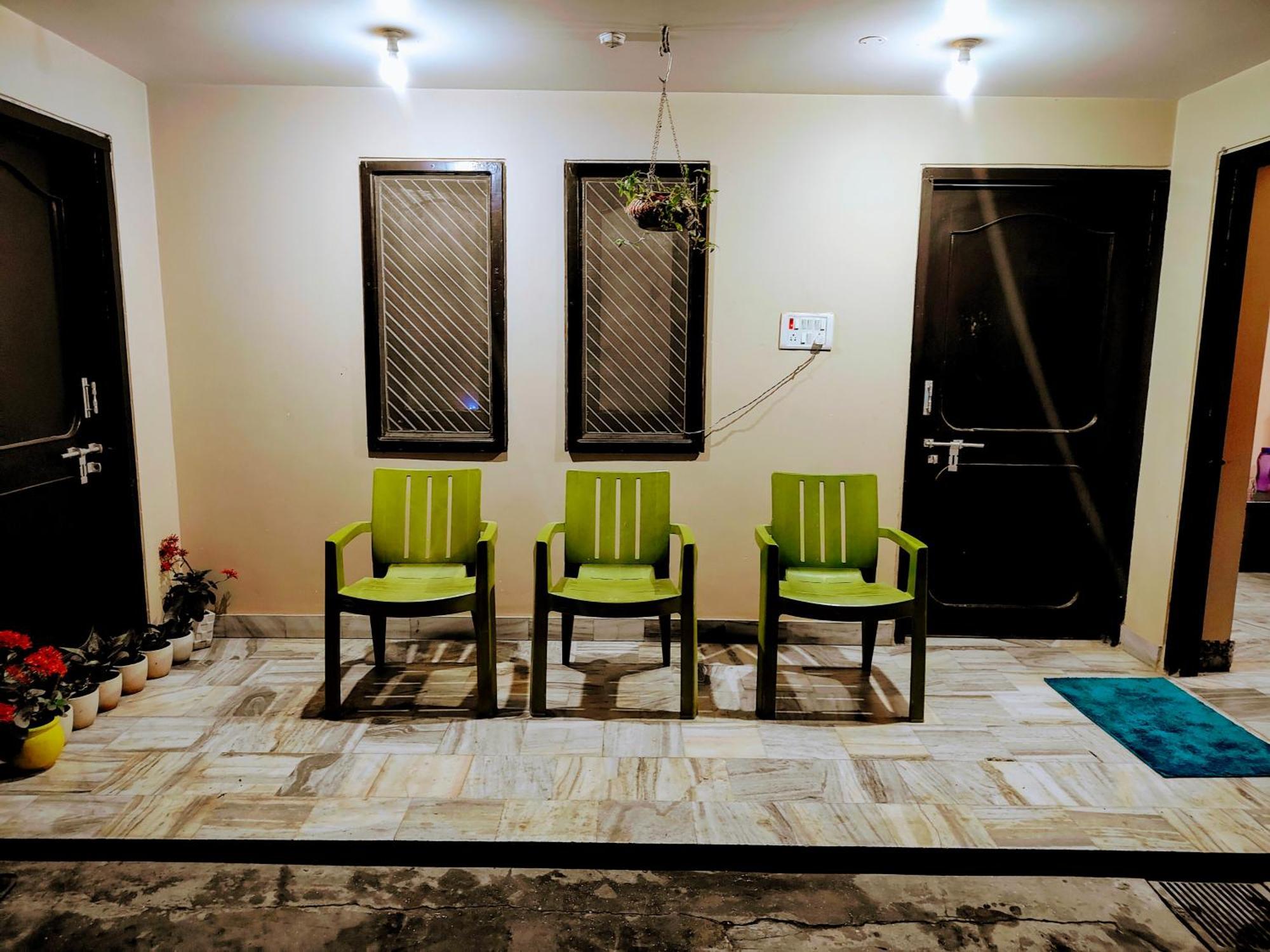 Apartment Shantiniketan 4bhk Comfortable Family In