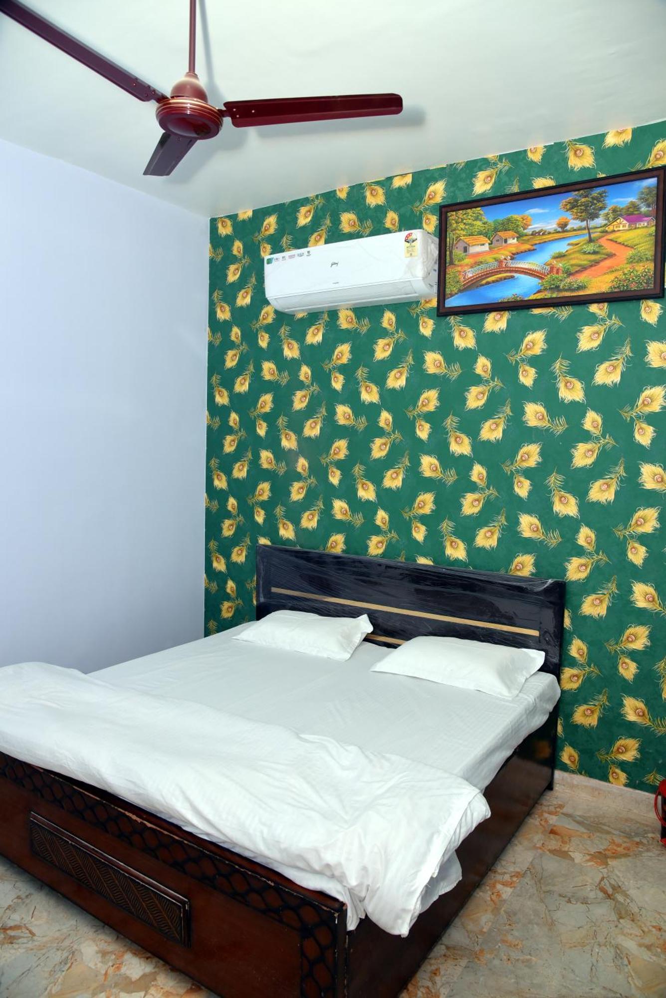 Relax With Ramayana Homestay Ayodhya