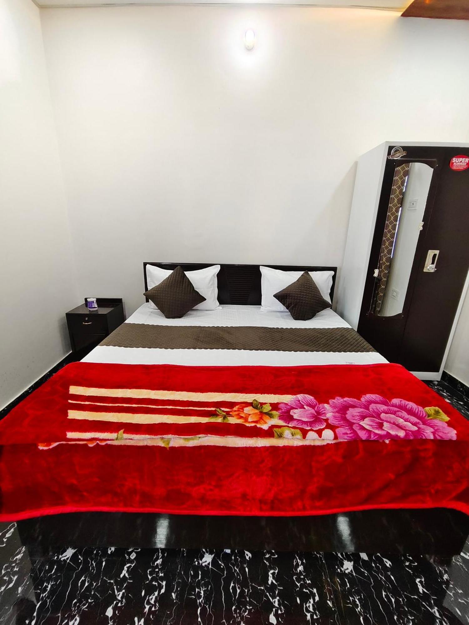 Vasant Vihar Homestay Bed & Breakfast Ayodhya