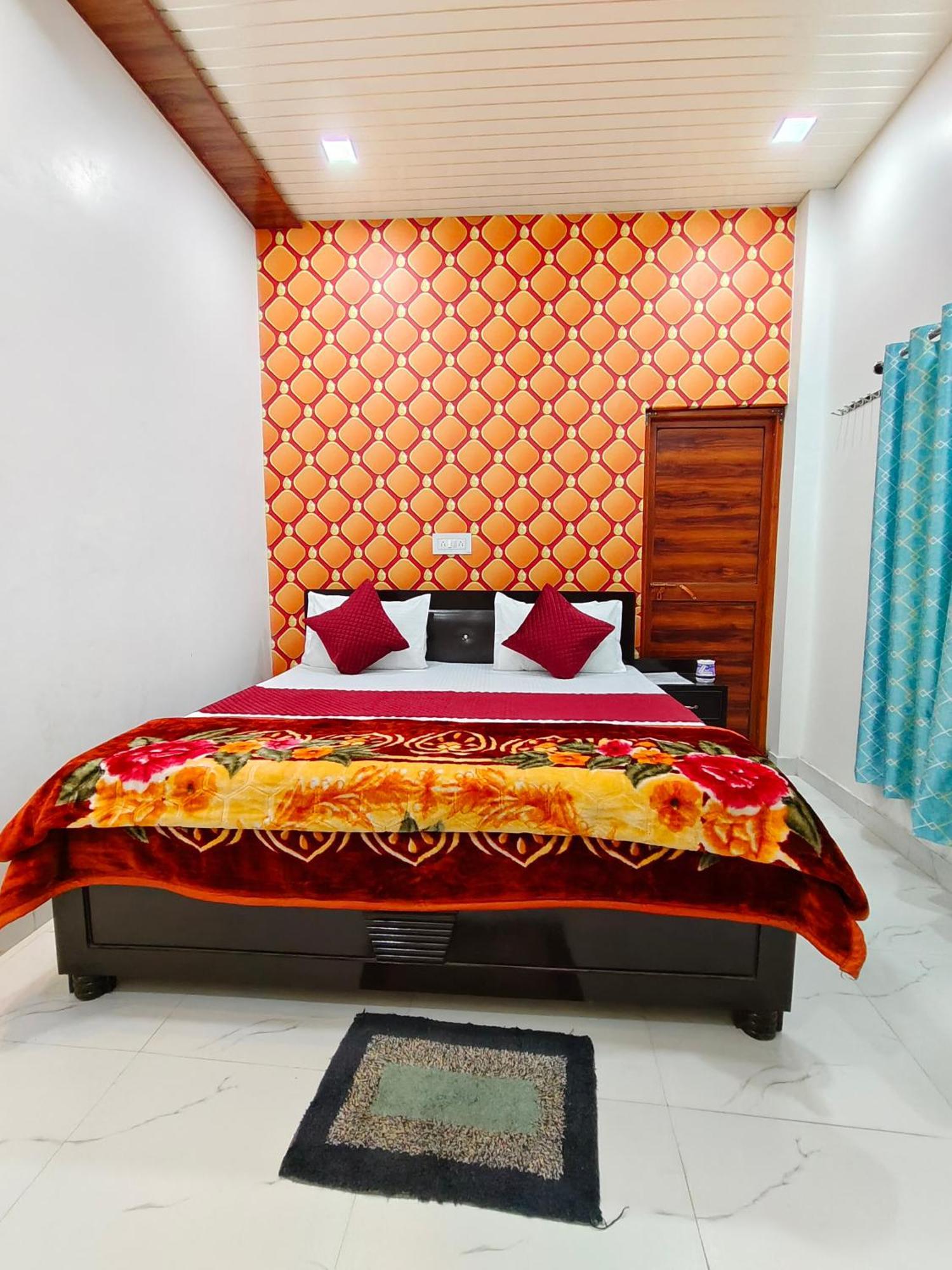 Vasant Vihar Homestay Bed & Breakfast