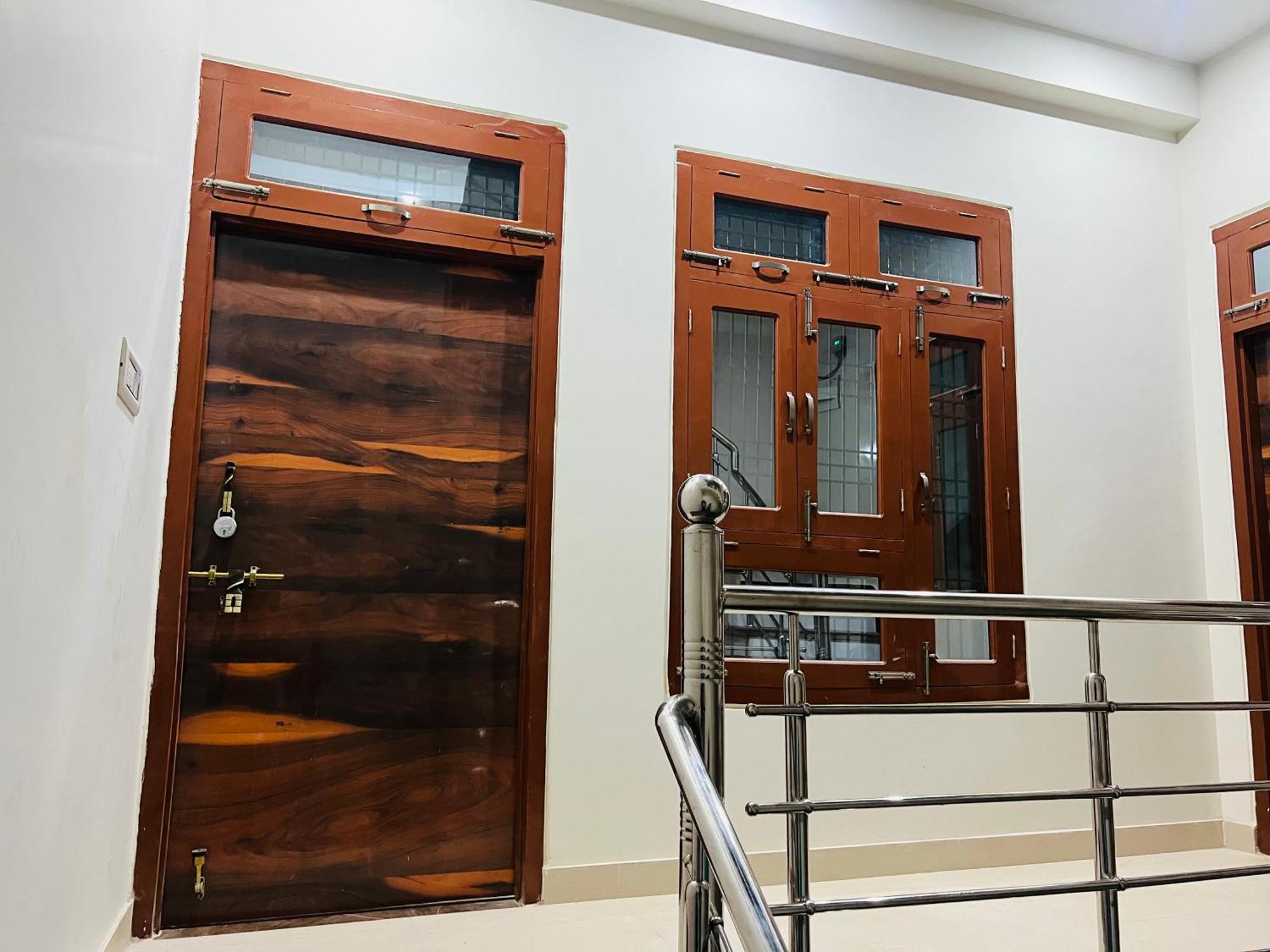 Sg Apartment Ayodhya