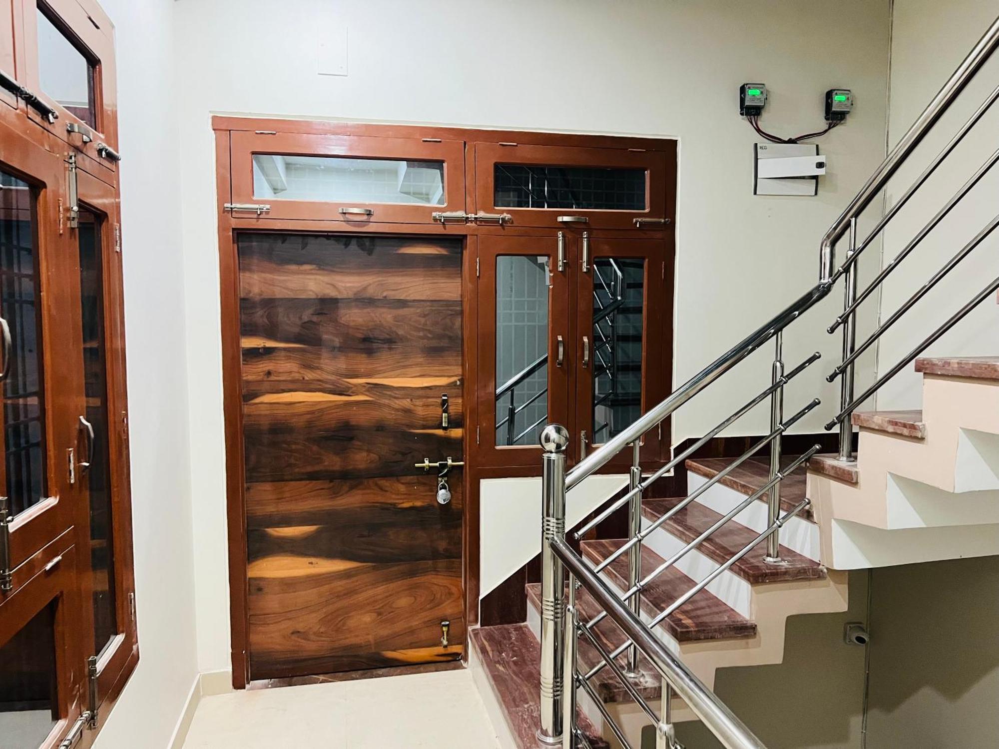 Sg Apartment