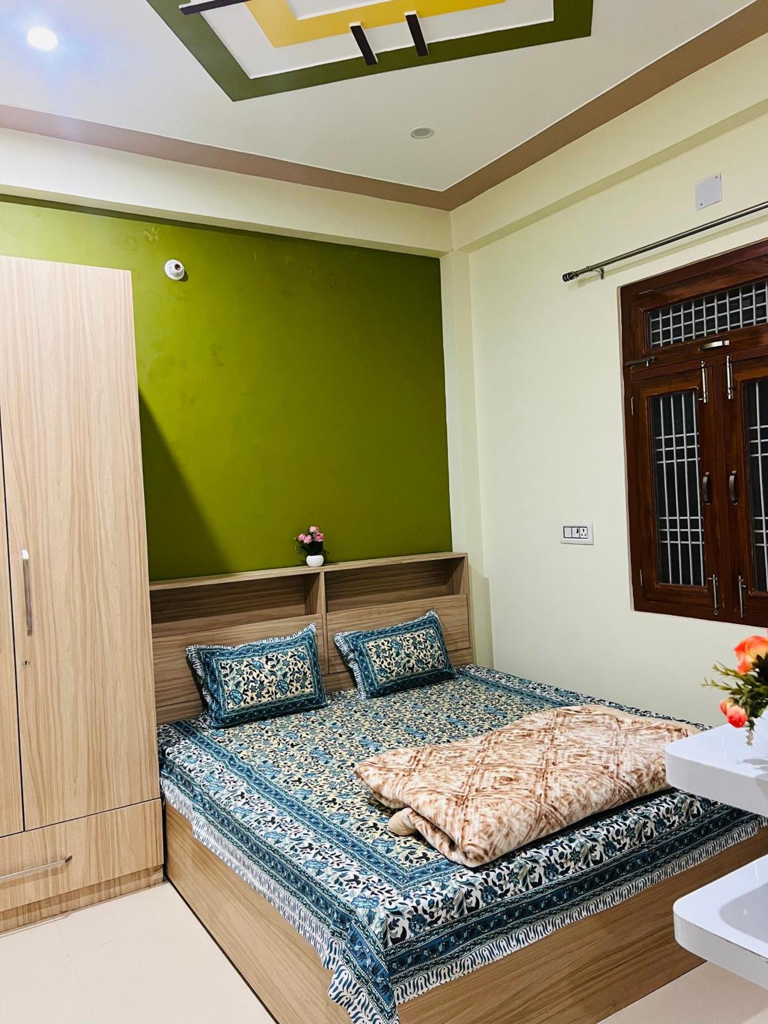 Sg Apartment