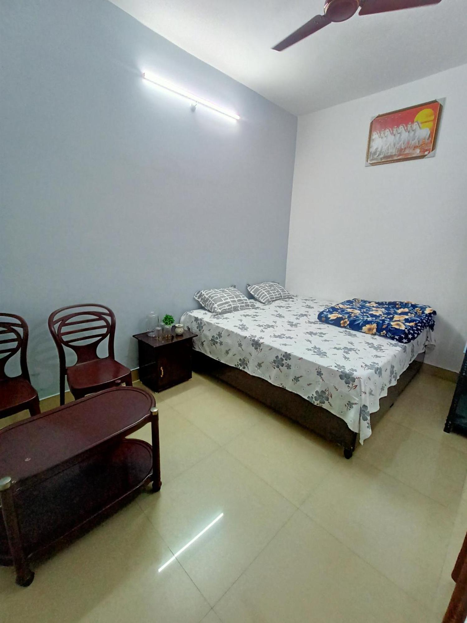 Girija Shail Bhavan Guest house Ayodhya
