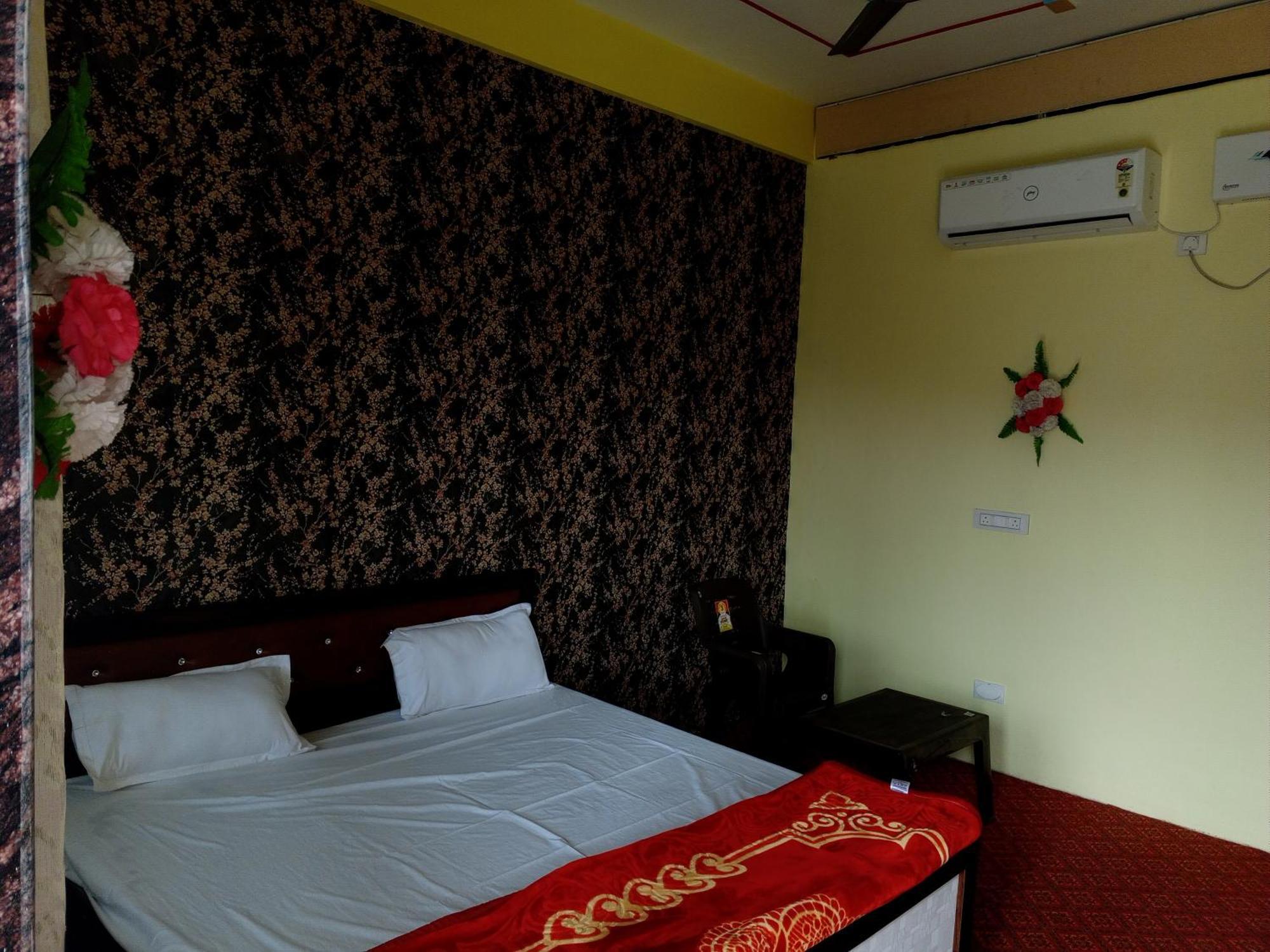 Hotel Utsav Garden 3*