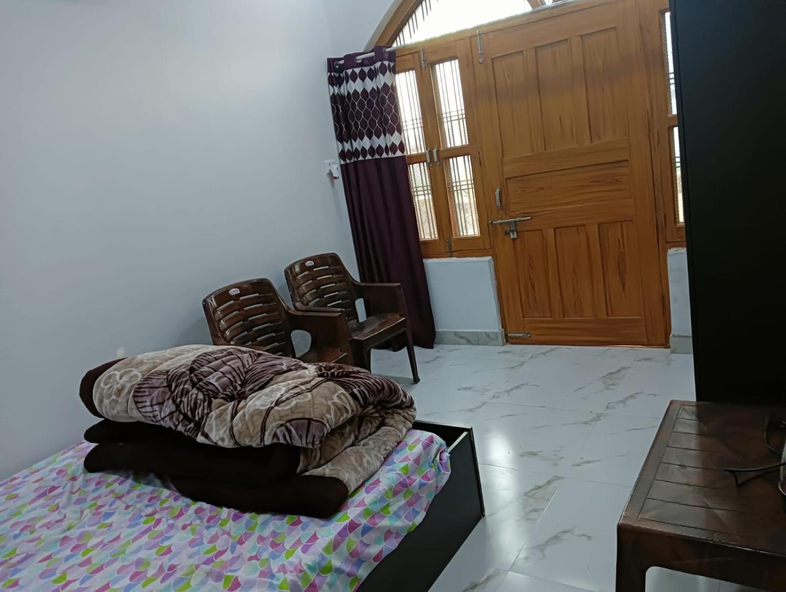Muskan Homestay * Ayodhya