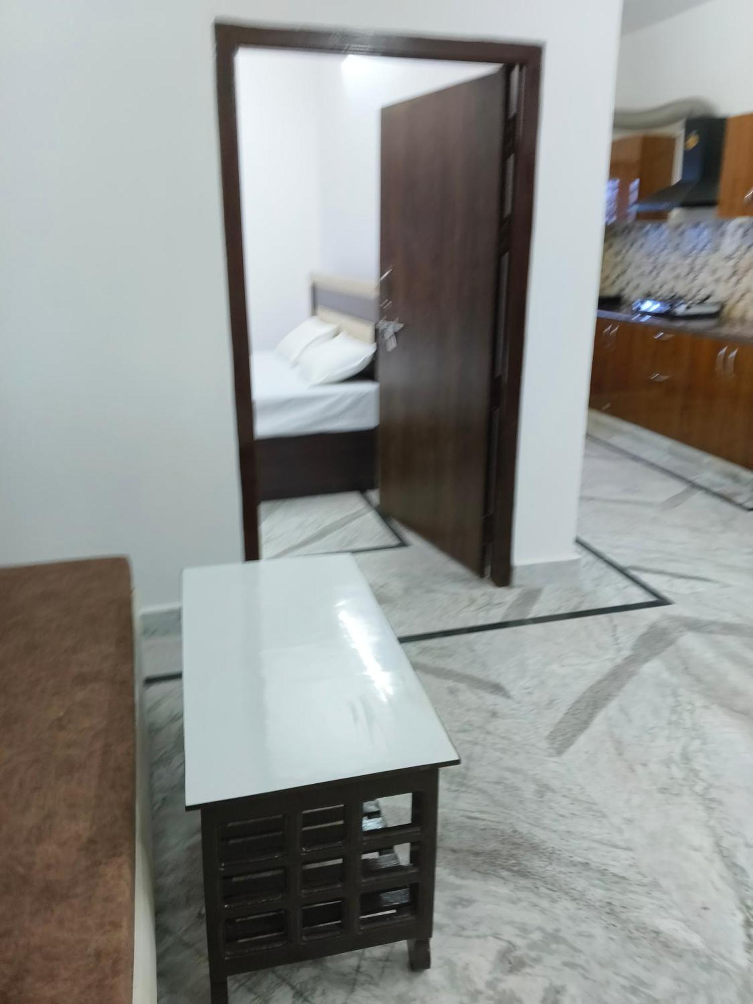 Apartment Pran Prasadam *