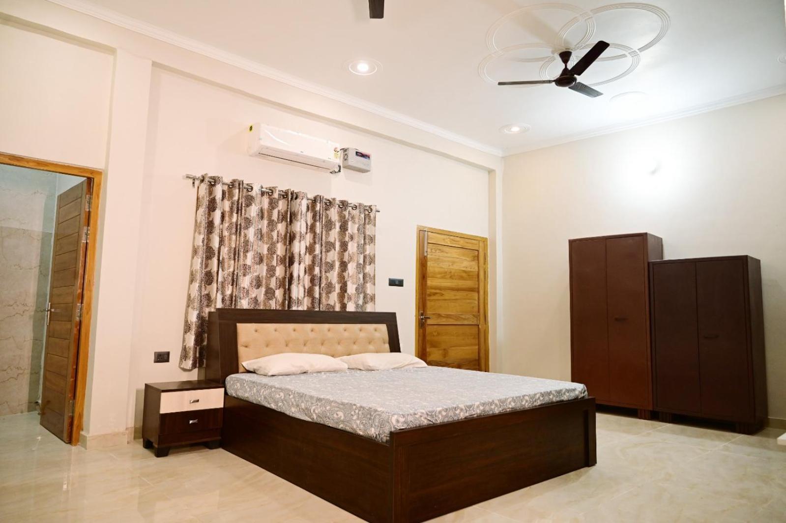 Surendra Homestay Ayodhya