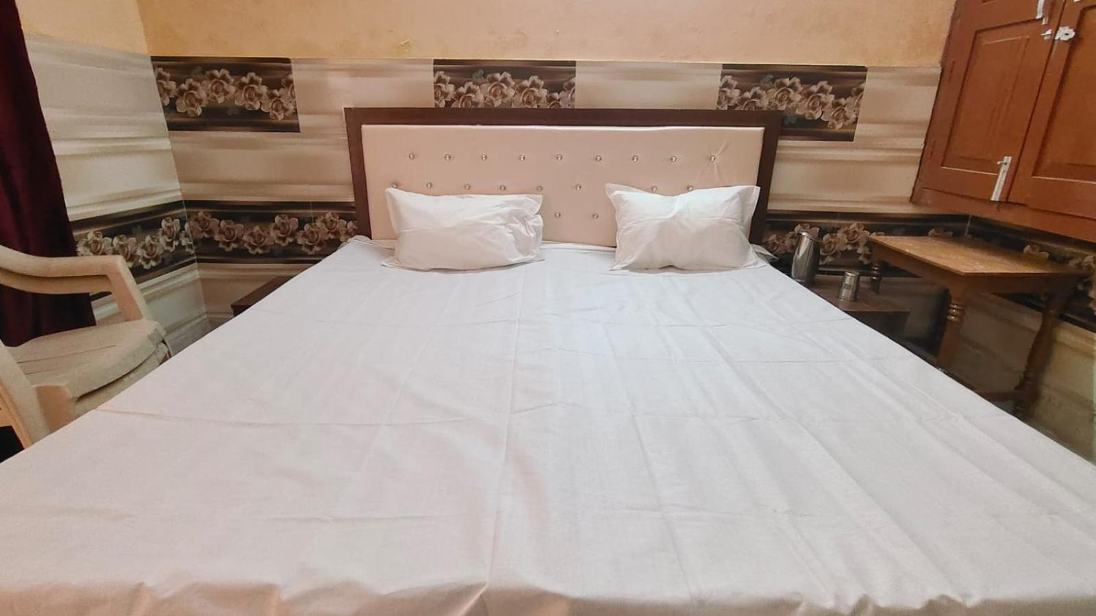 Shree Narayan Guest house