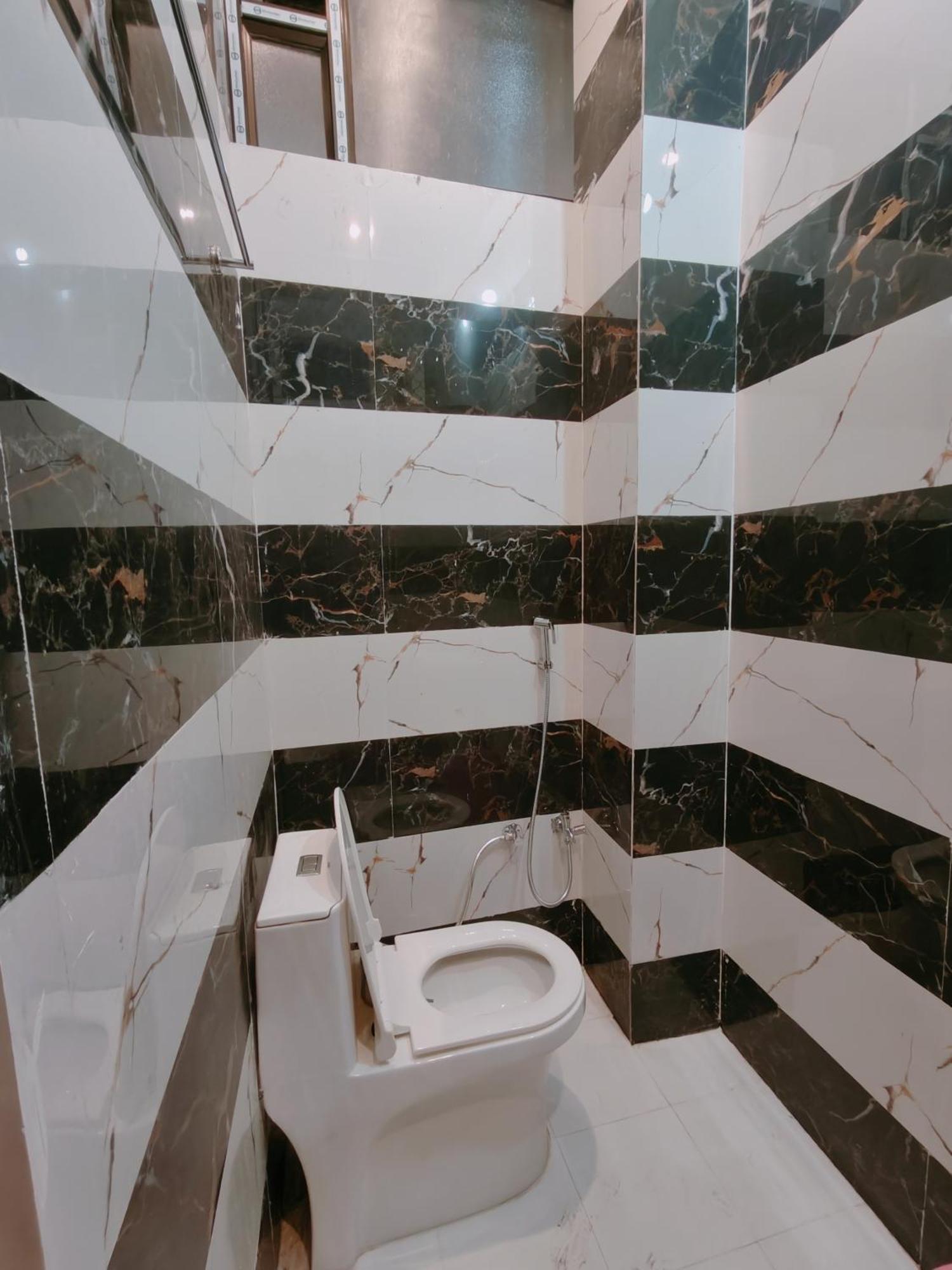 Shree Radha Palace 5 Minutes Walking Distance From Ayodhyadham Railway Station & Shree Ram Temple Guest house Ayodhya