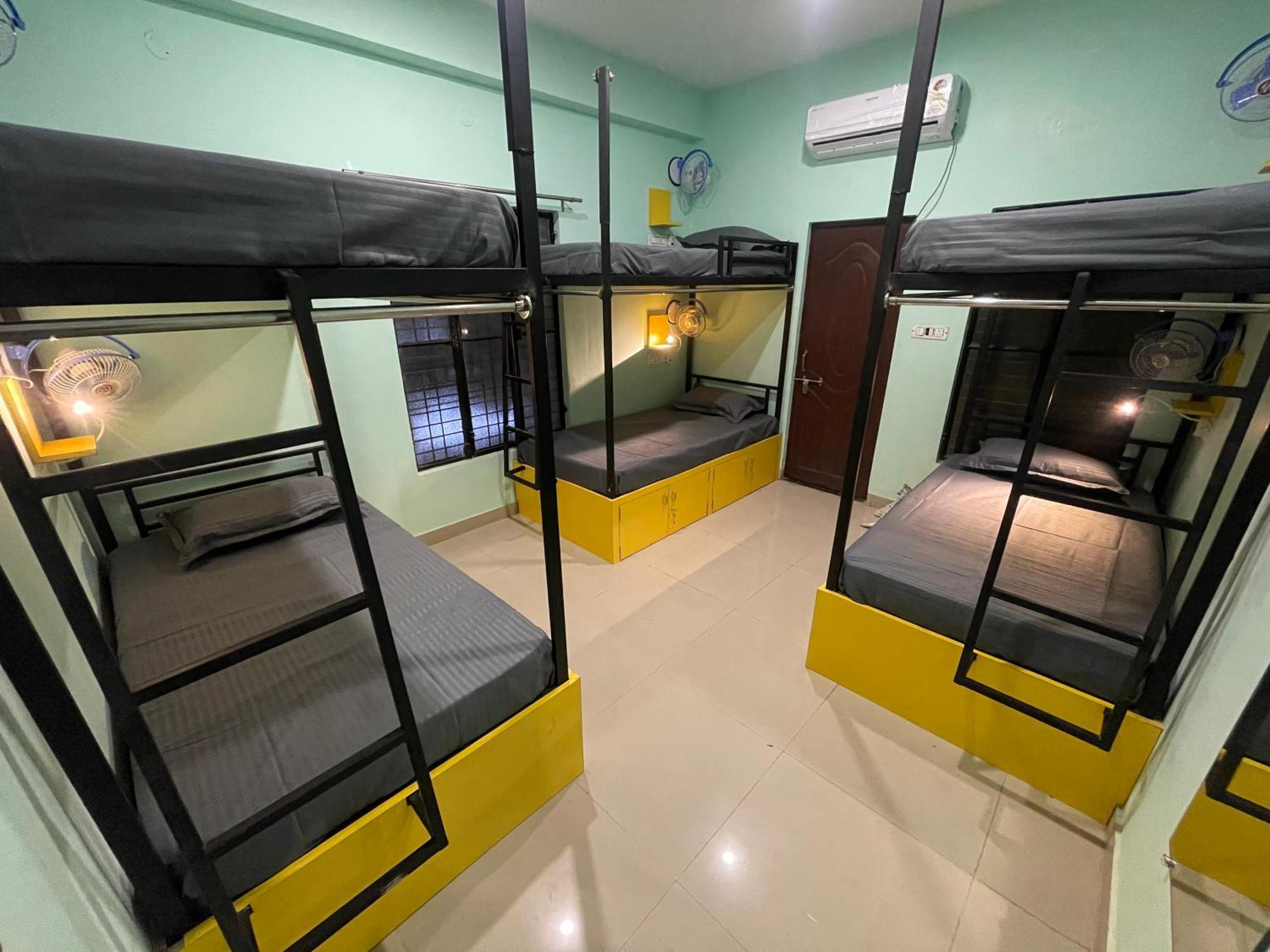 Hashtag Traveller's Hotel