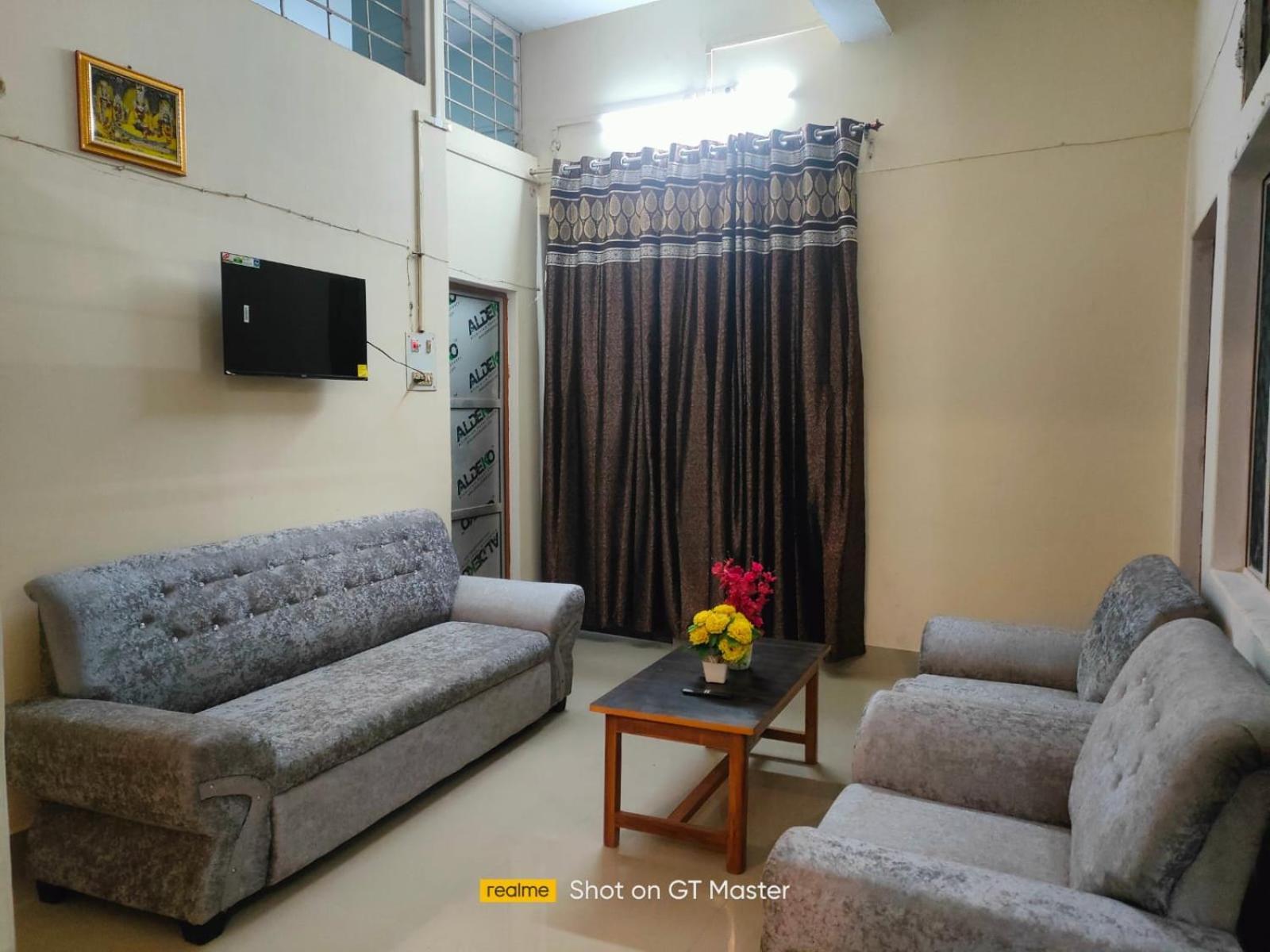 Ramalay Homestay *