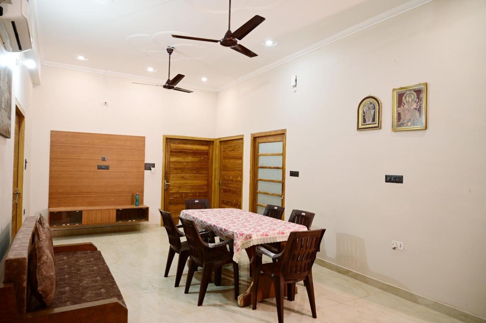 Surendra Homestay