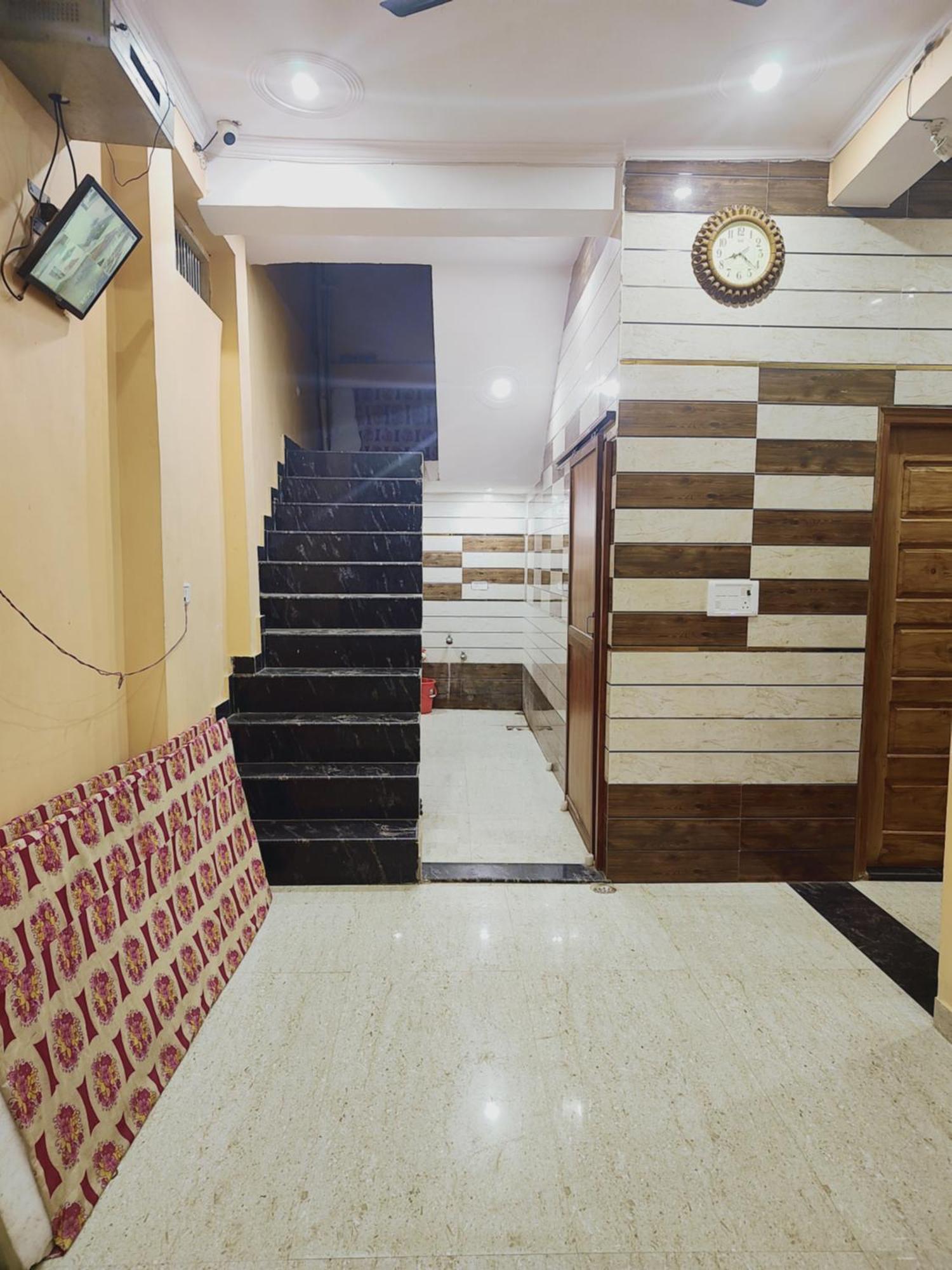 Shree Radhe Near Ram Janam Bhumi 3* Ayodhya