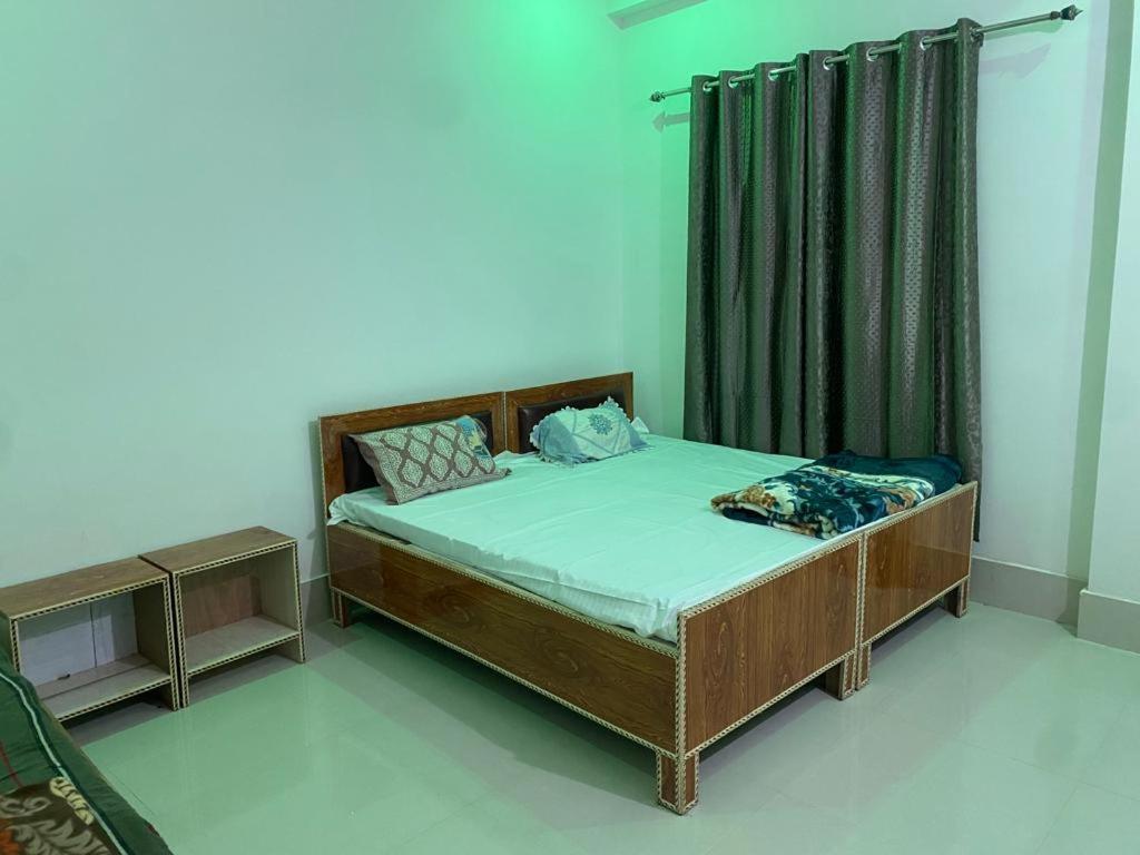Shri Ram Sewa Trust Hotel *