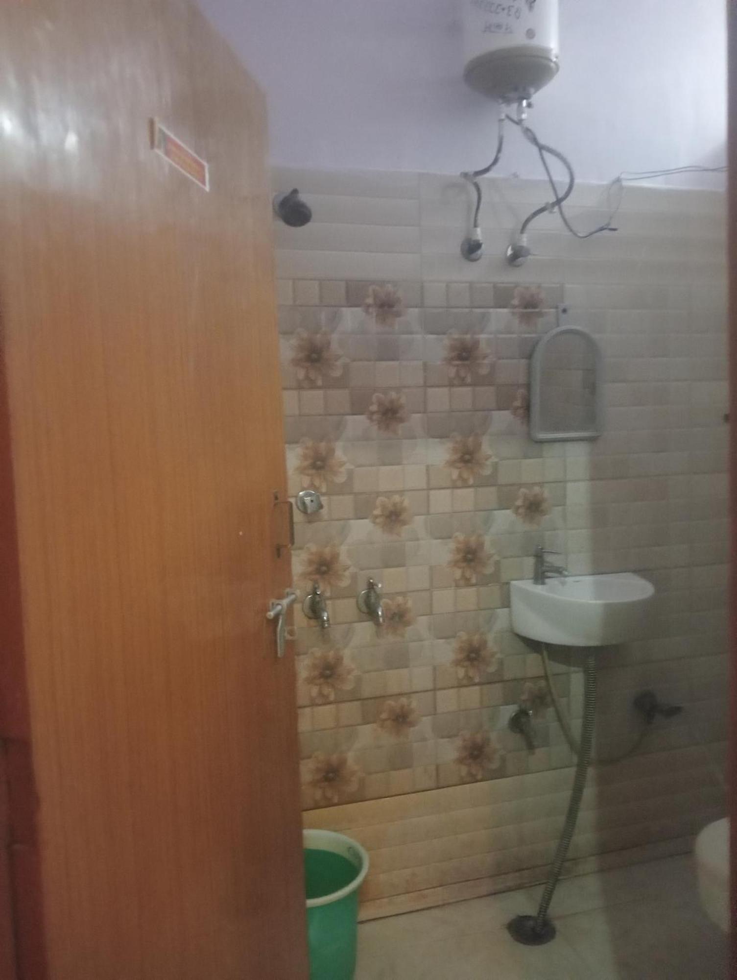 Shri Ram Sewa Trust Hotel Ayodhya