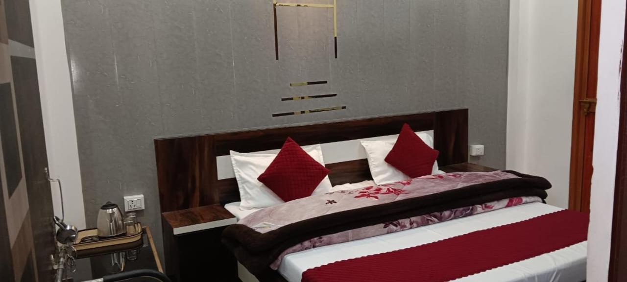 Hotel Shree Gorakhnath Ayodhya