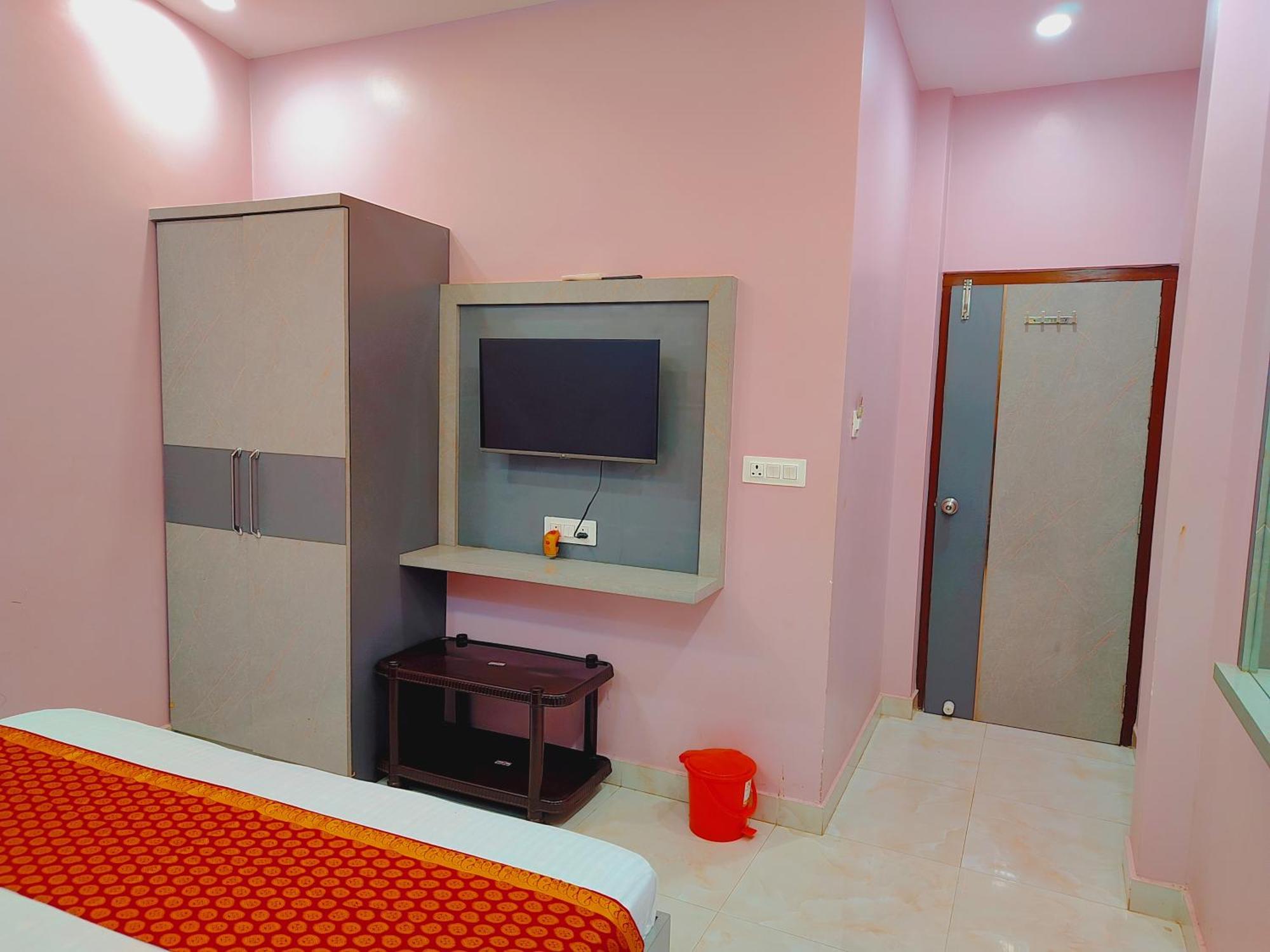 Hotel Palace Ayodhya