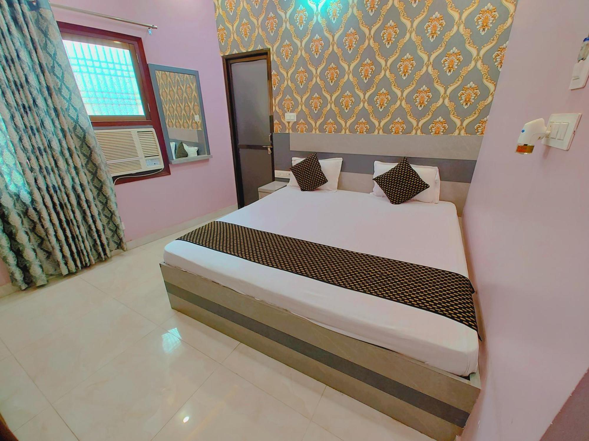 Hotel Palace Ayodhya