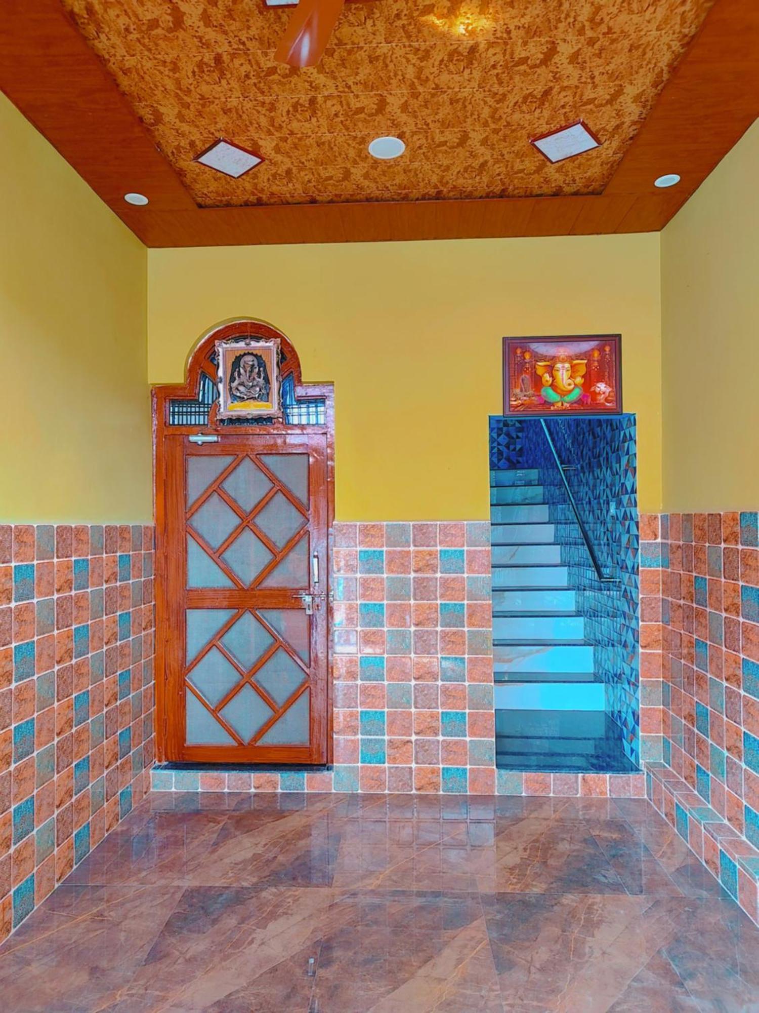 Residency 5 Min Walking From Ram Janmabhoomi Hotel 4*
