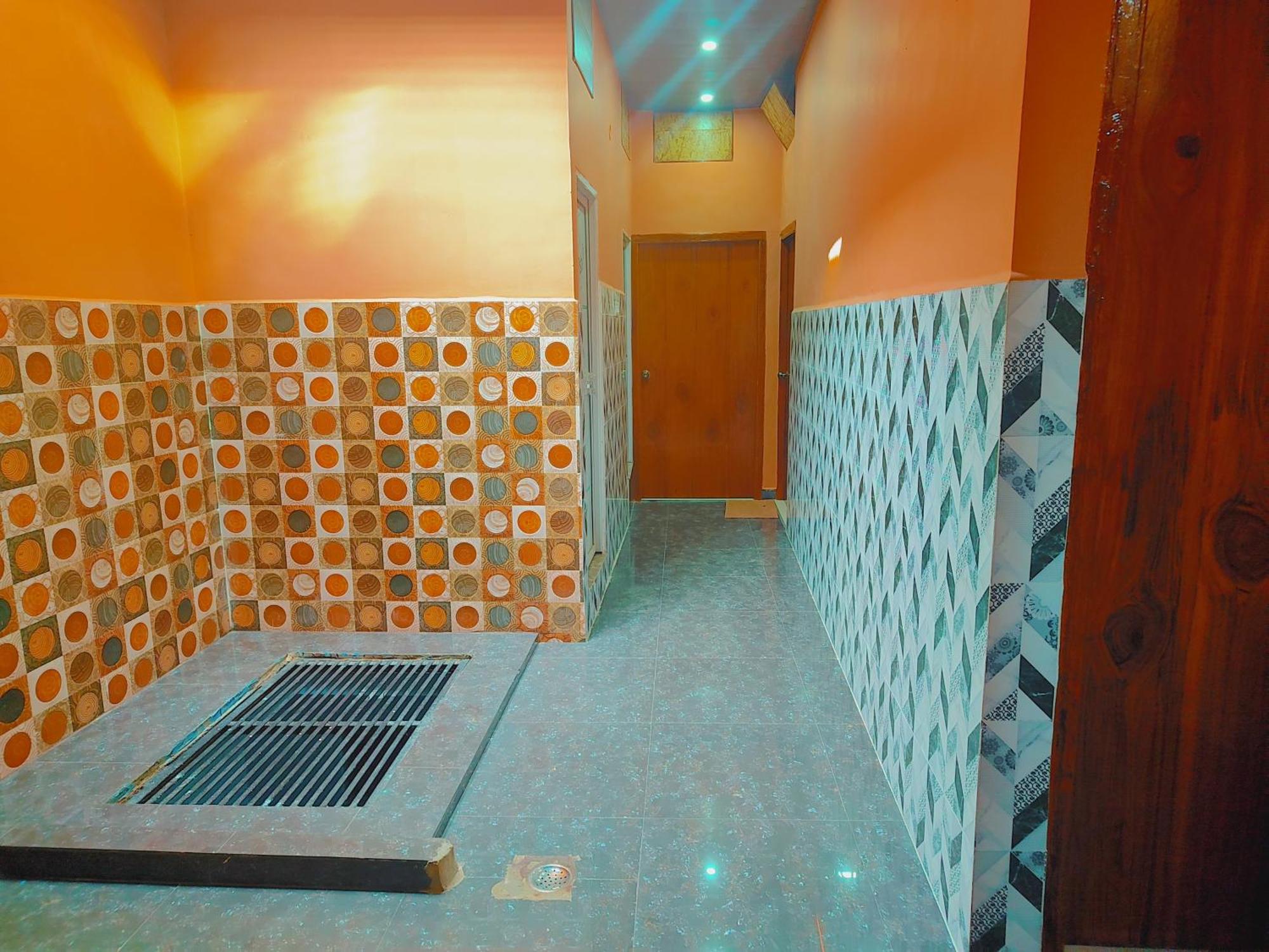 Residency 5 Min Walking From Ram Janmabhoomi Hotel