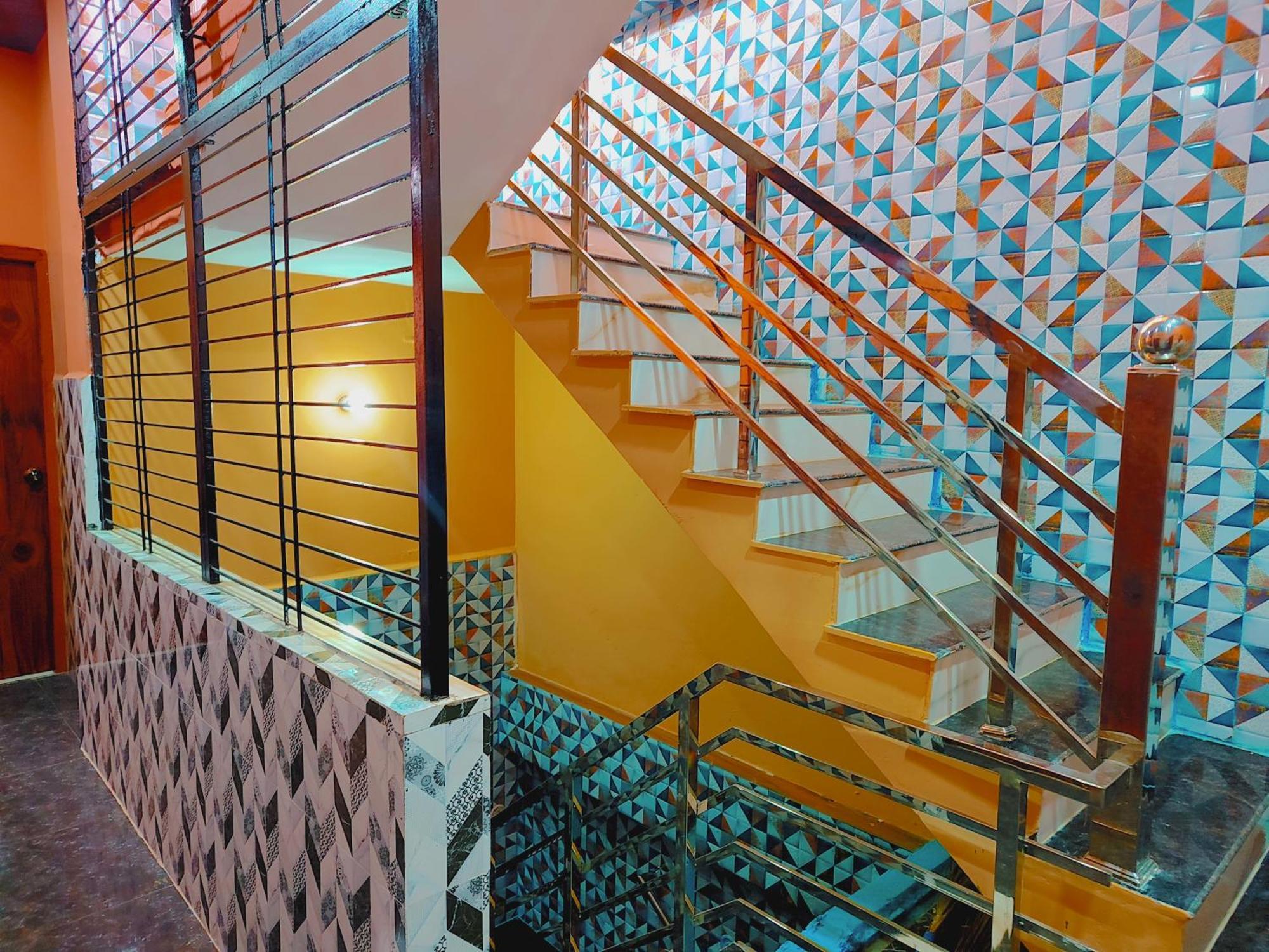 Hotel Residency 5 Min Walking From Ram Janmabhoomi 4*