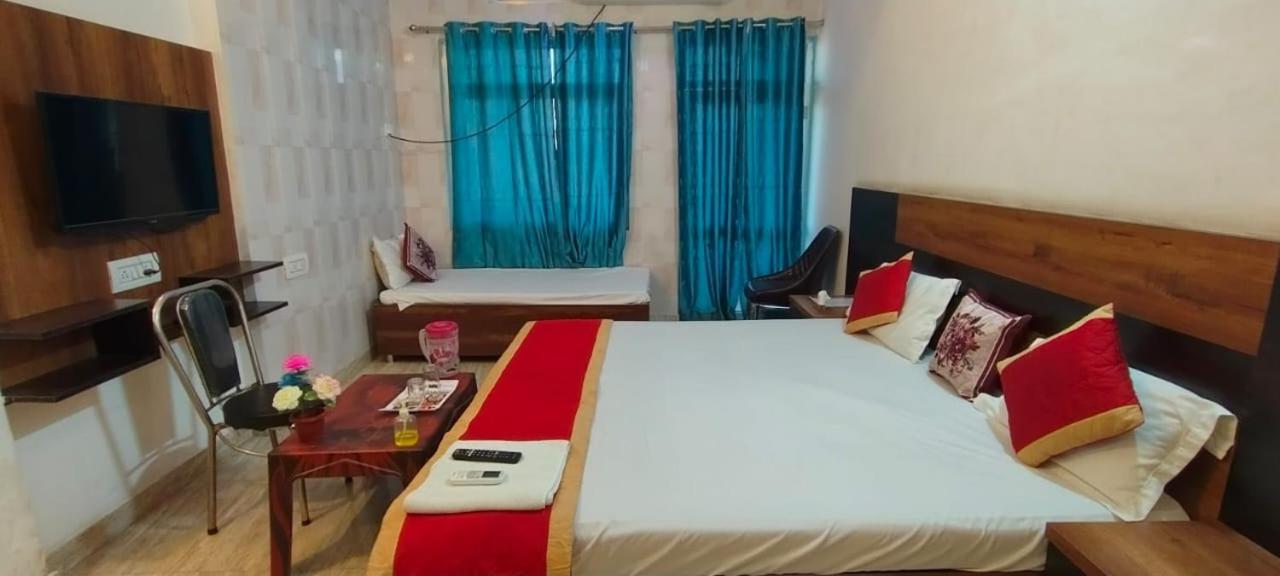 The Nirmala Palace Hotel 3*
