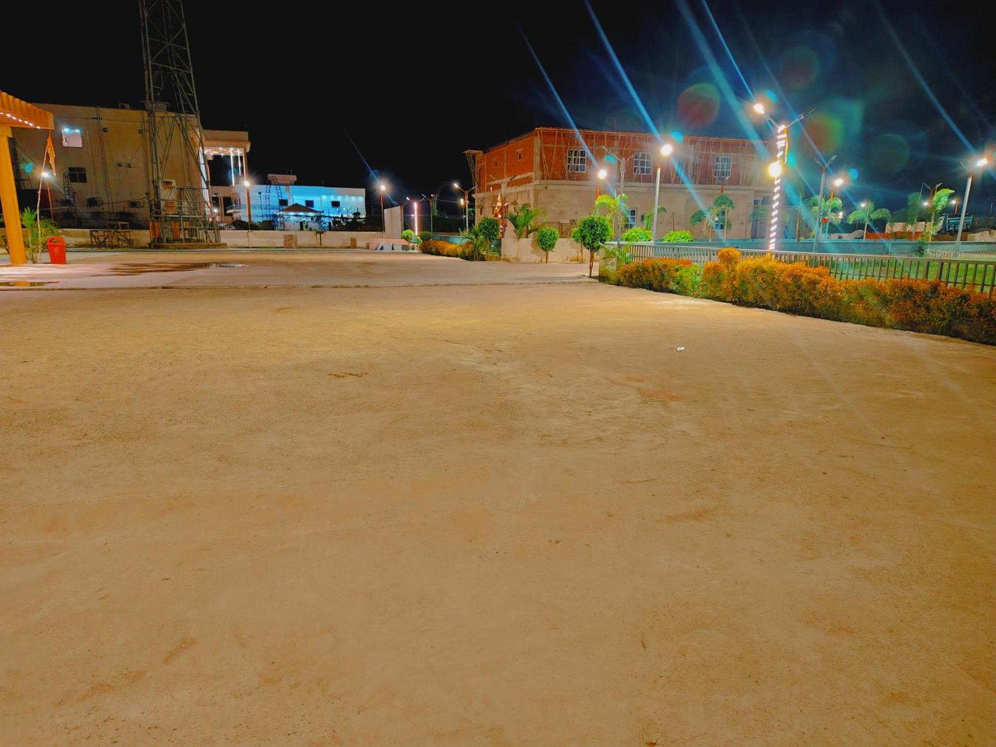 Hotel Avadh Sunshine Palace And