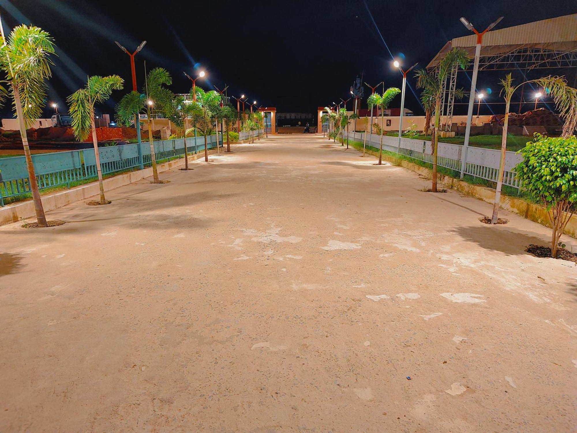 Hotel Avadh Sunshine Palace And