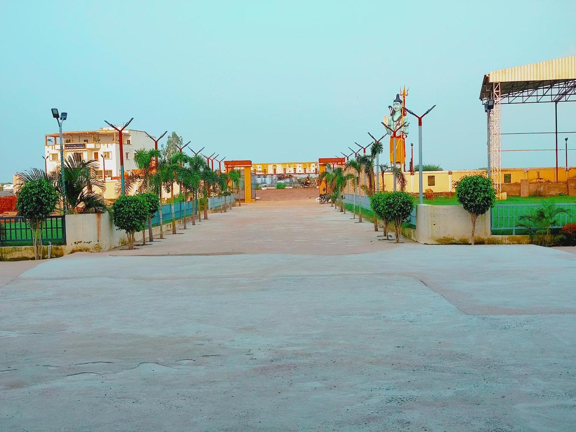 Avadh Sunshine Palace And Hotel Ayodhya