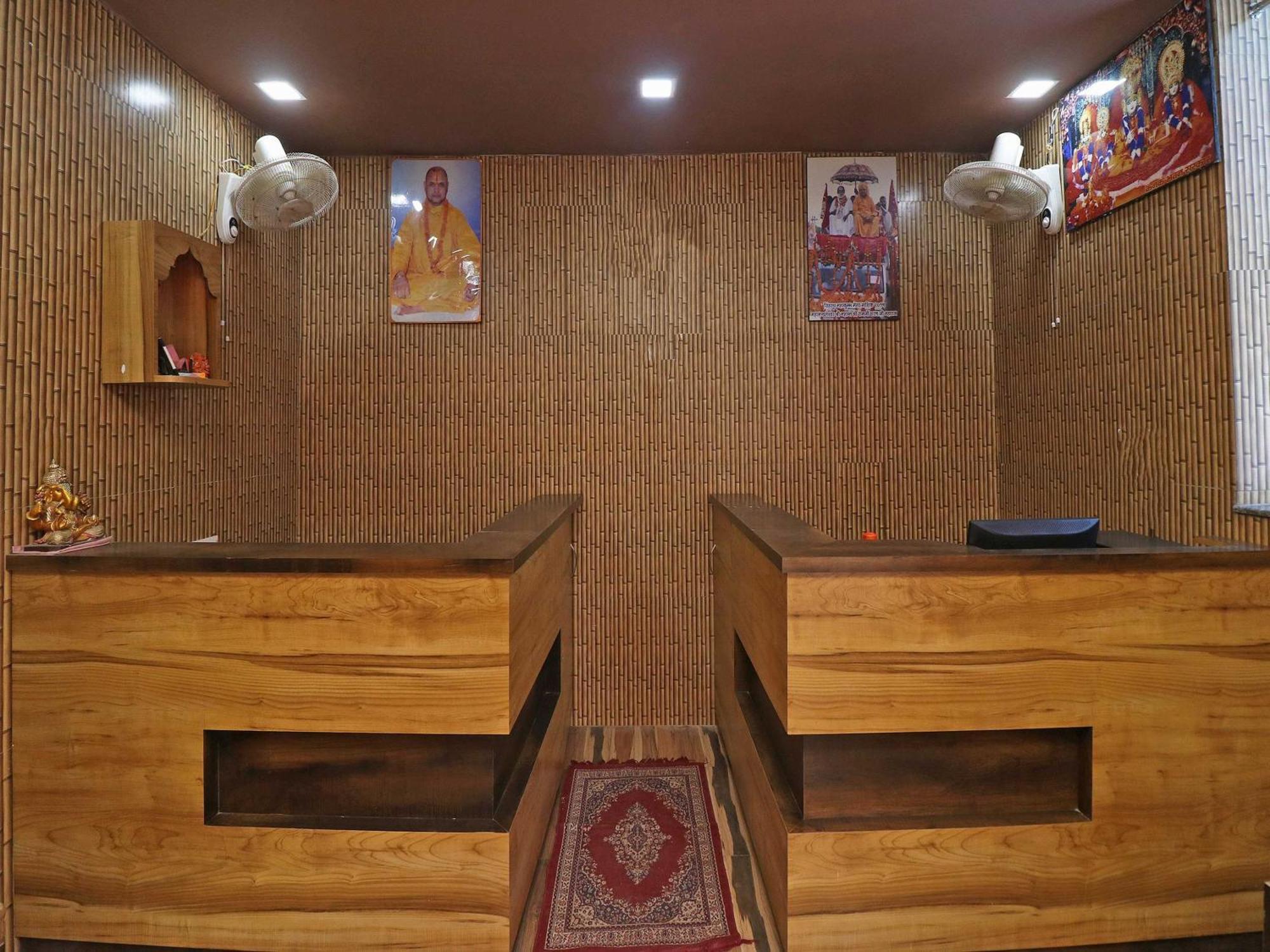 Hotel Spot On 38000 Vaidehi Bhawan Ayodhya