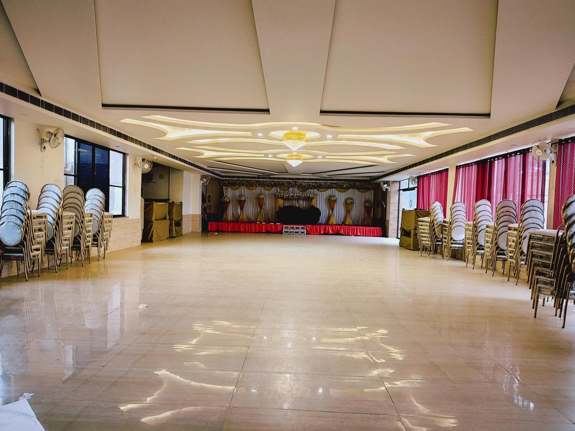 Elegance And Banquet 3* Ayodhya
