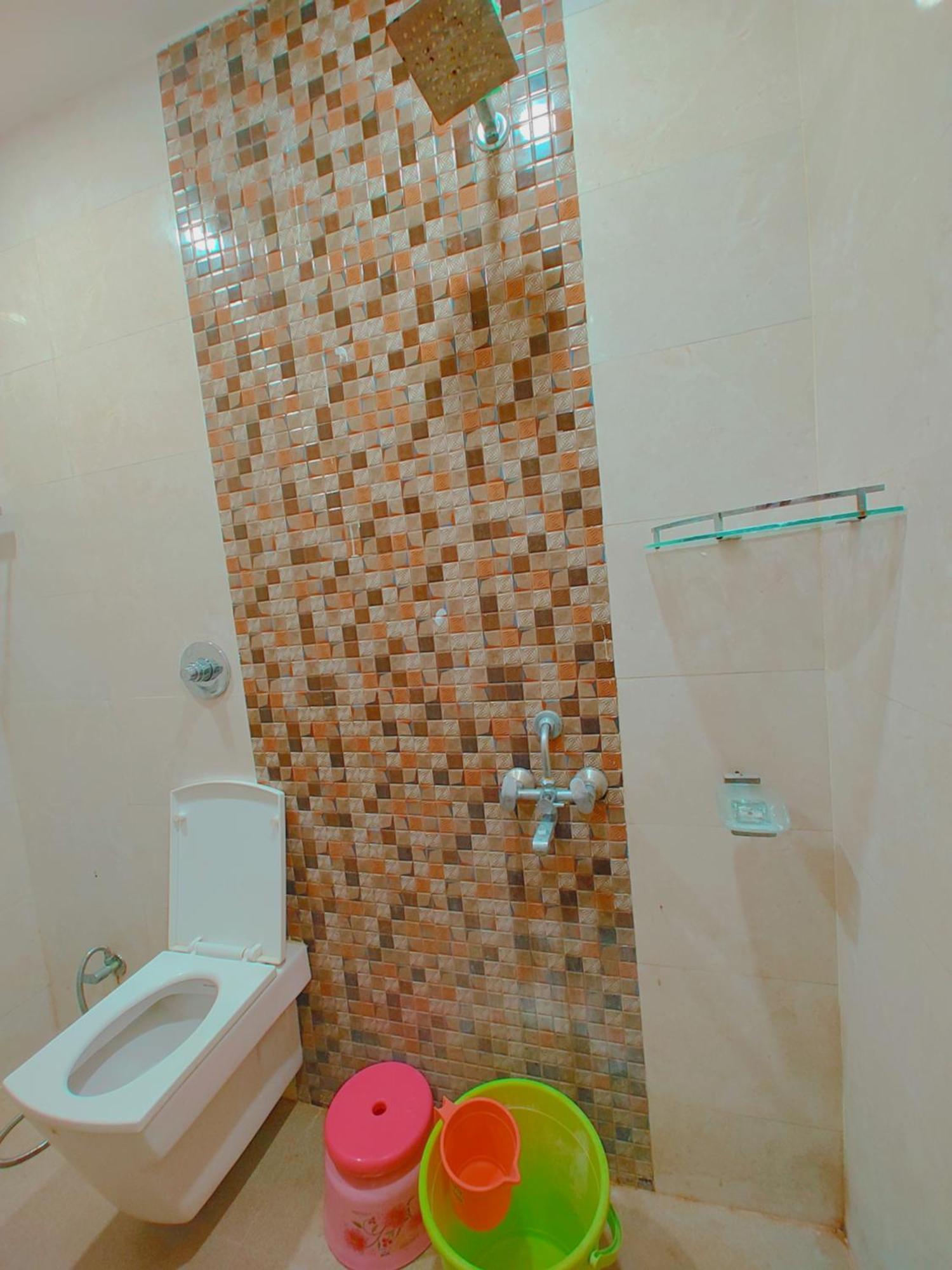 Elegance And Banquet Hotel Ayodhya