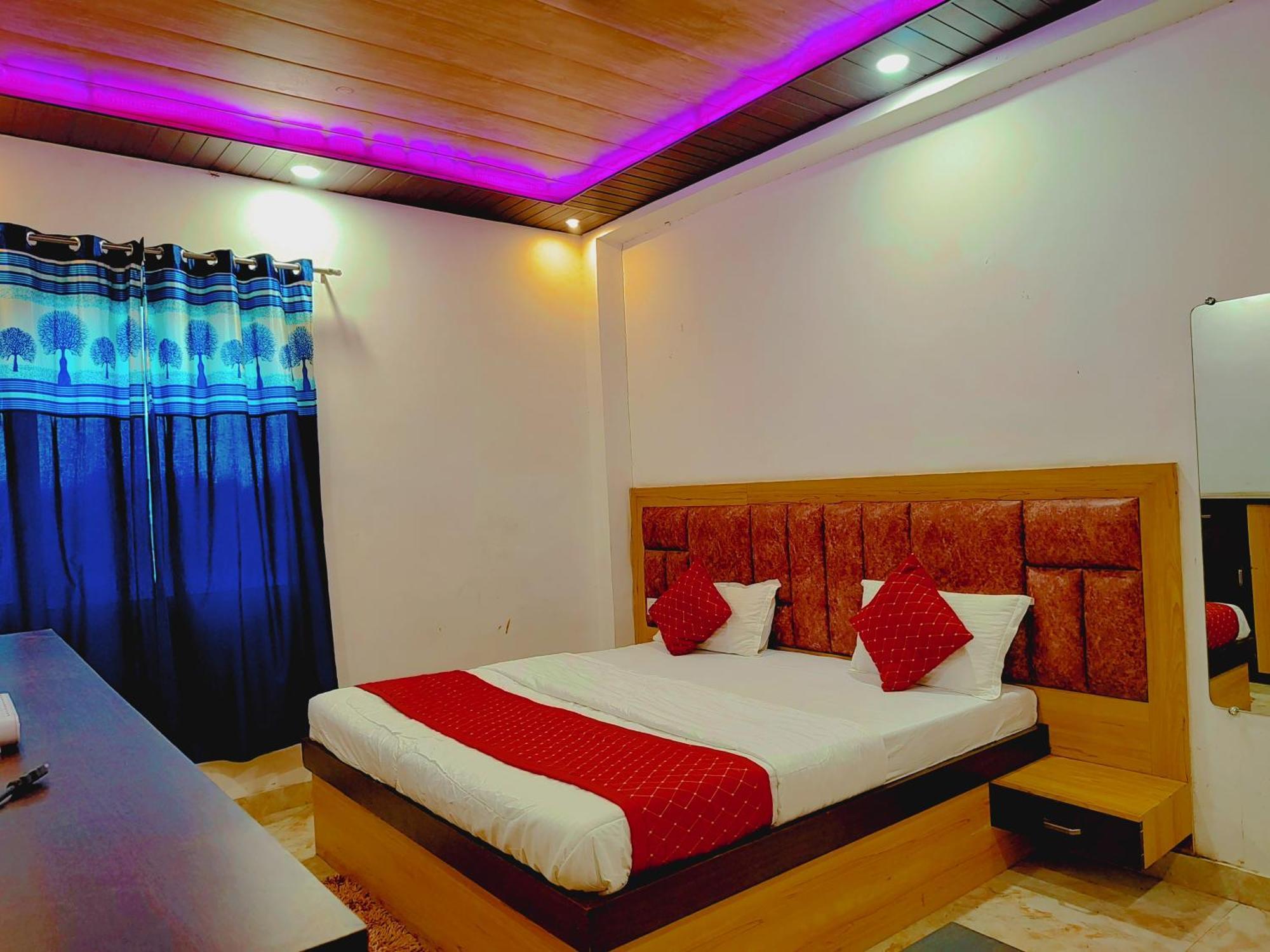 Elegance And Banquet Hotel 3*